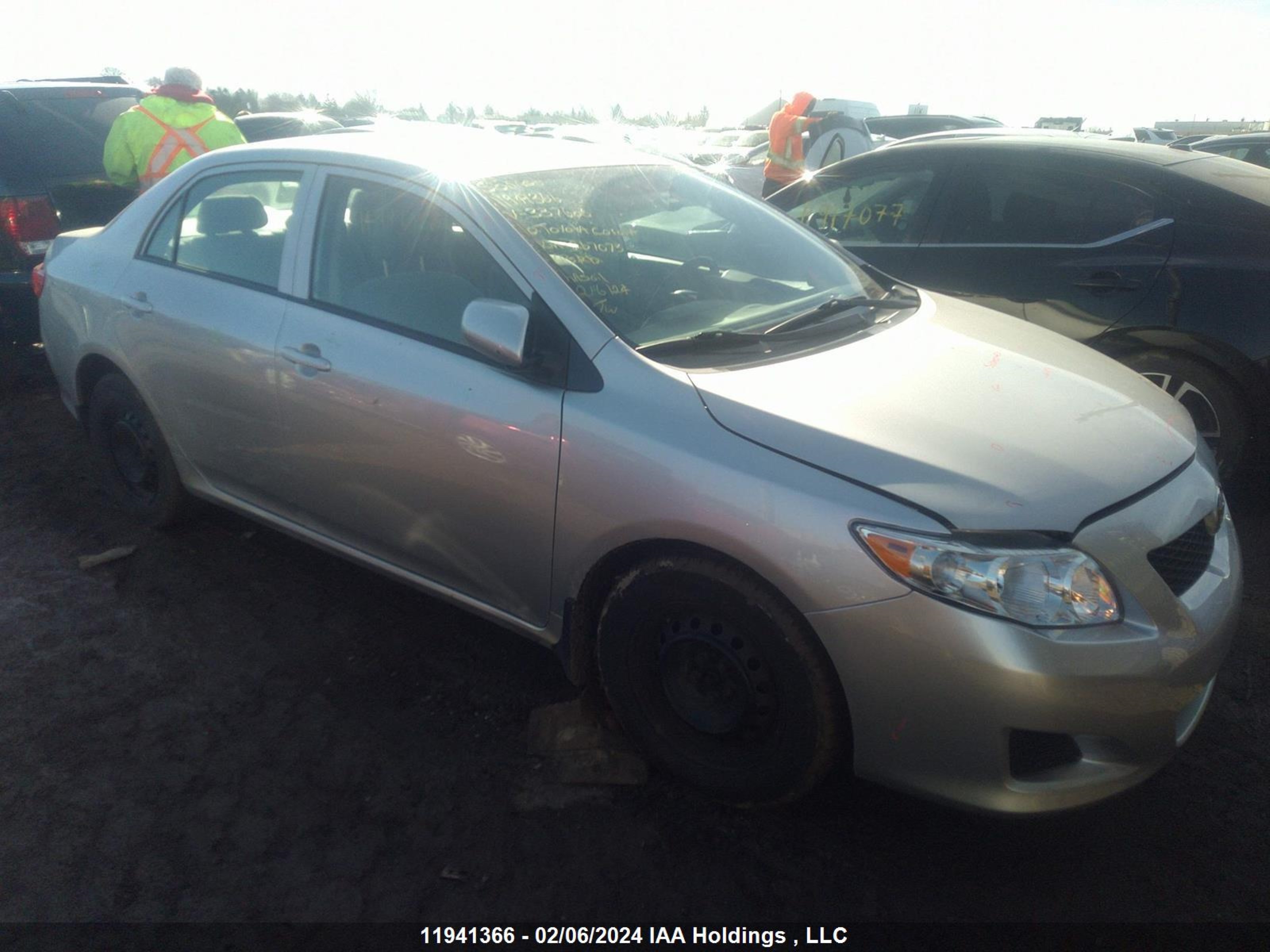 TOYOTA COROLLA 2010 2t1bu4ee9ac337606