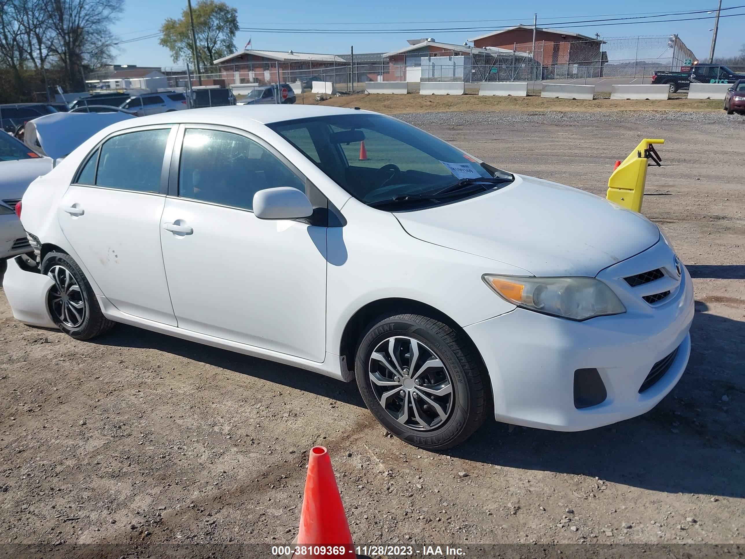 TOYOTA COROLLA 2011 2t1bu4ee9bc656148