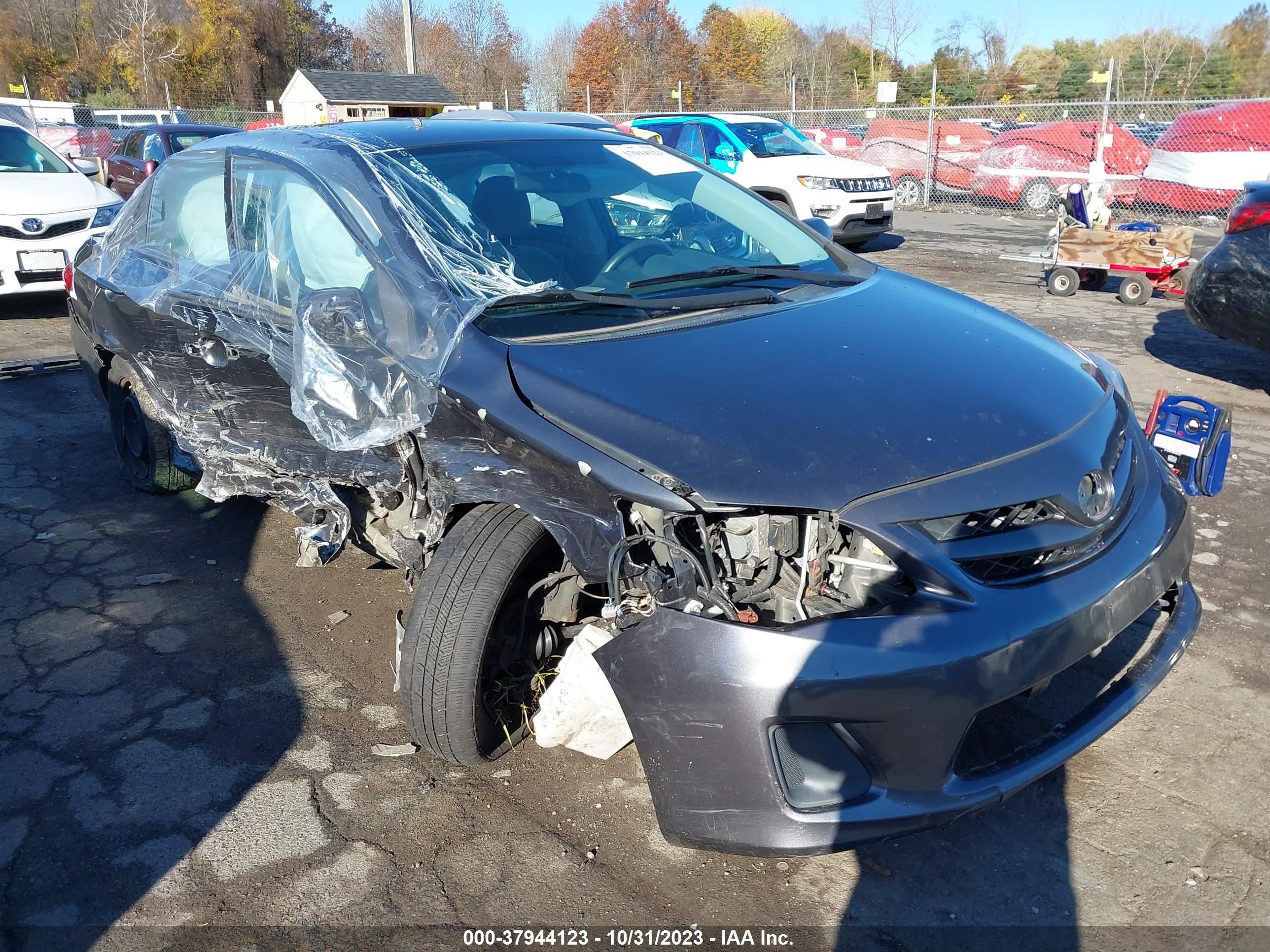 TOYOTA COROLLA 2013 2t1bu4ee9dc995334