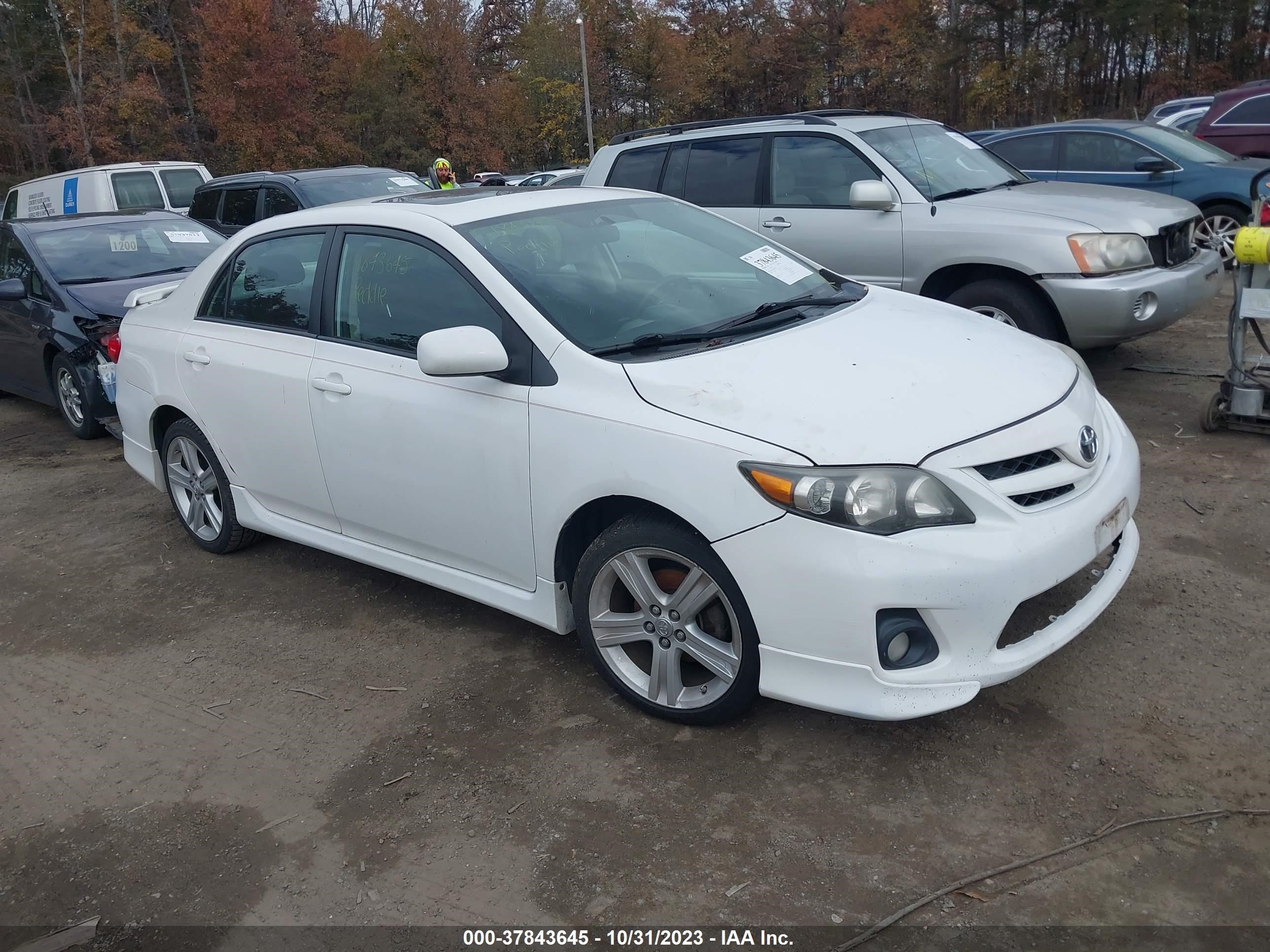 TOYOTA COROLLA 2013 2t1bu4eexdc993849