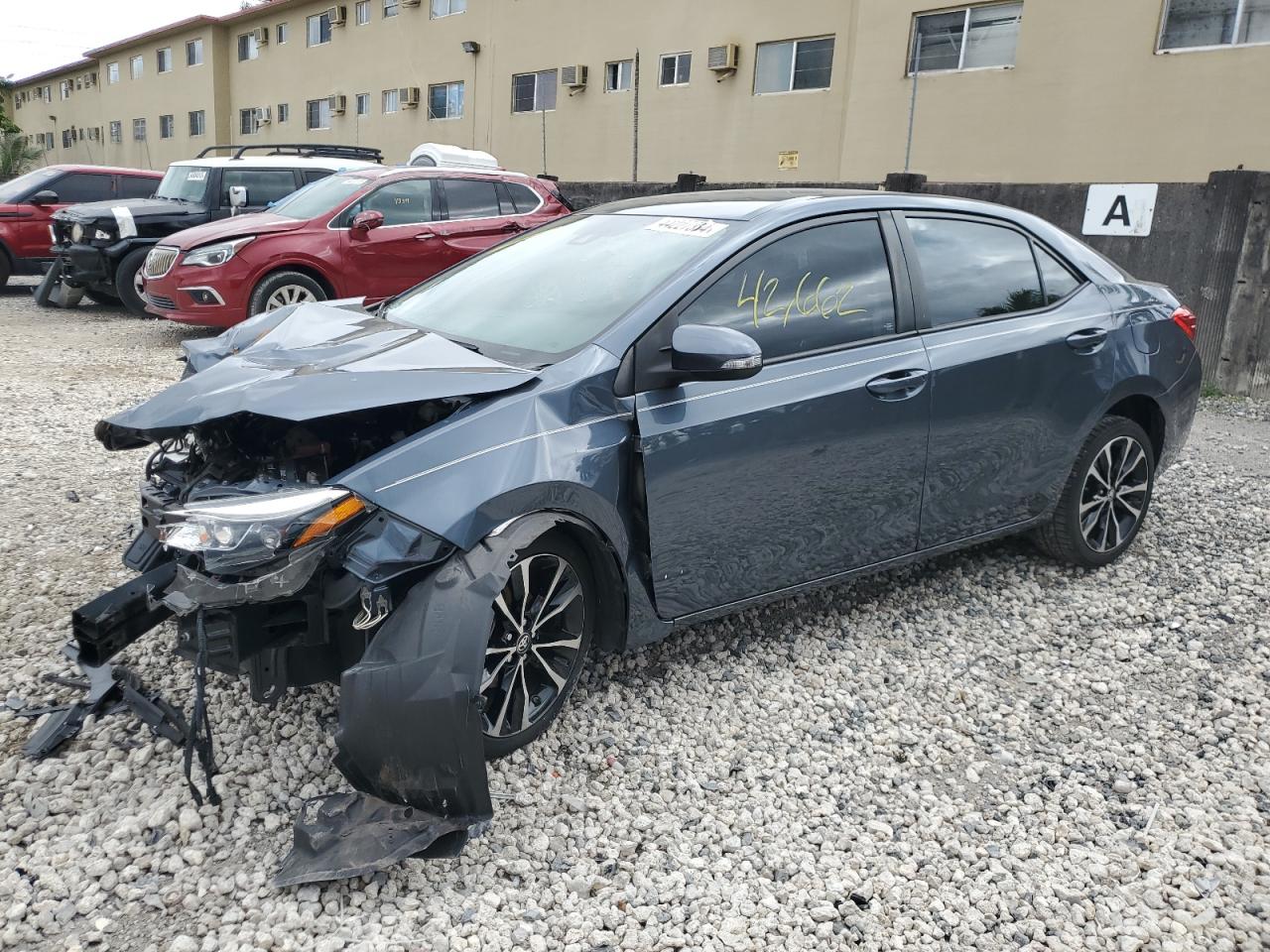 TOYOTA COROLLA 2018 2t1burhe1jc990942