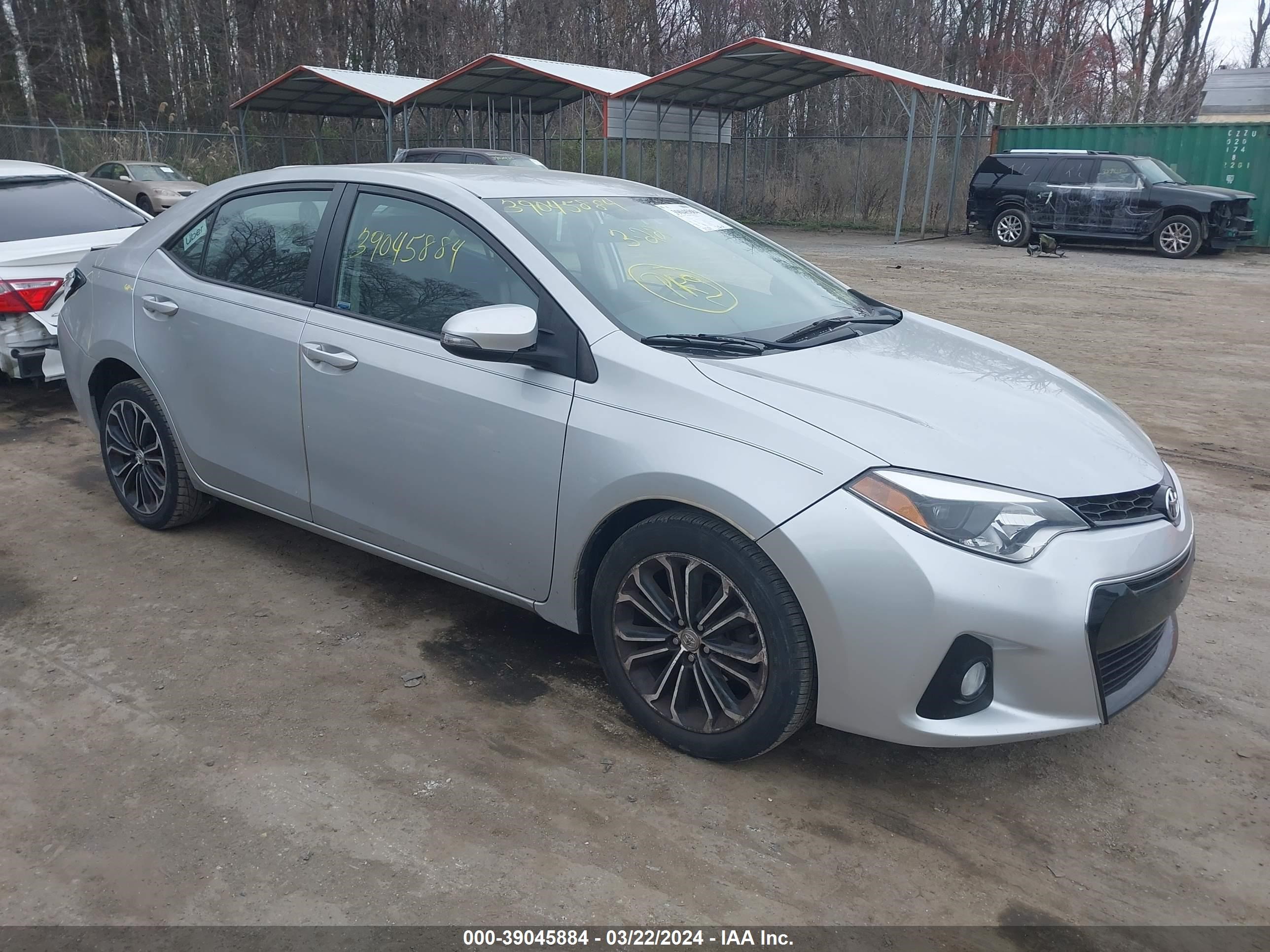 TOYOTA COROLLA 2015 2t1burhe2fc394441