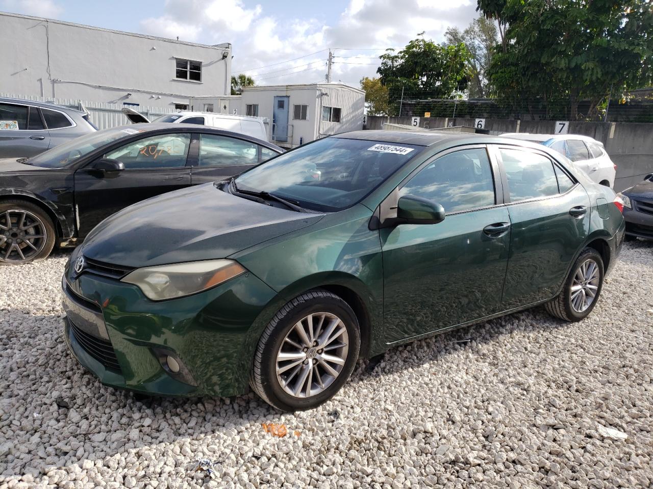 TOYOTA COROLLA 2015 2t1burhe3fc358323