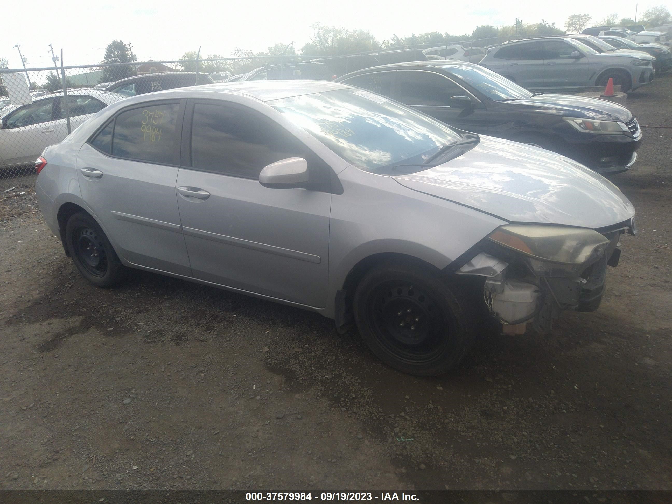 TOYOTA COROLLA 2015 2t1burhe5fc238765