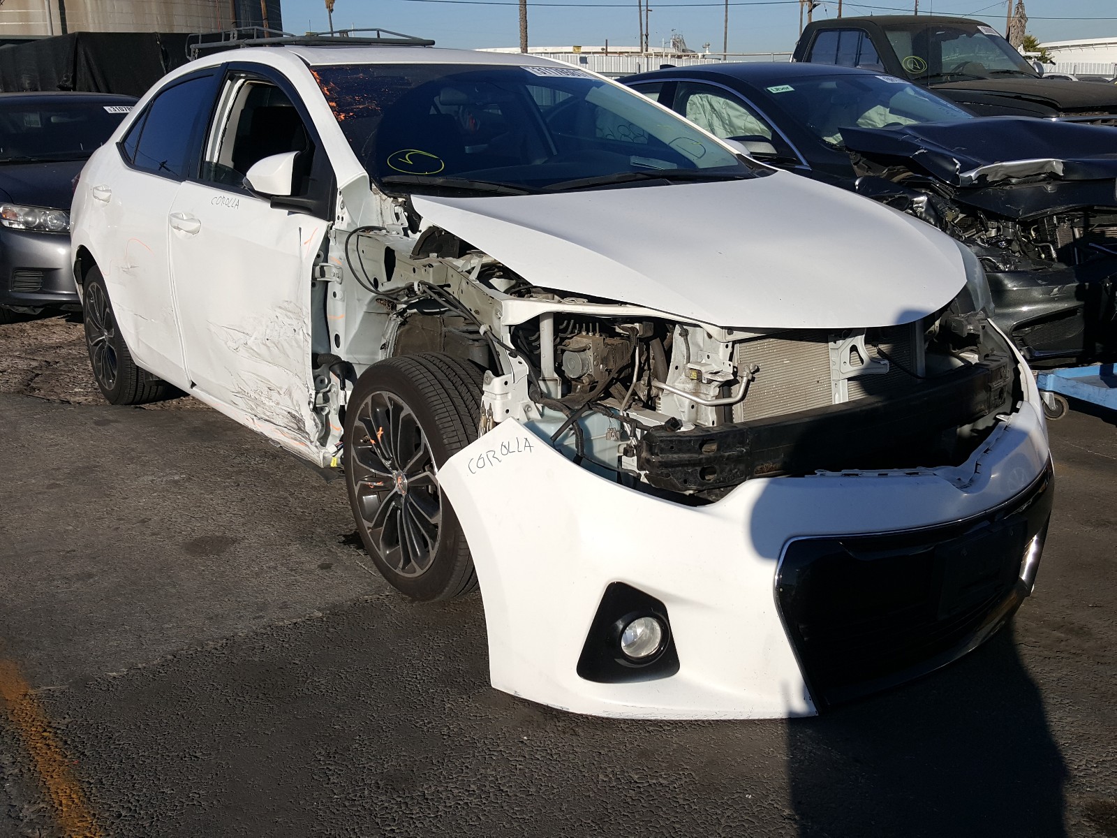 TOYOTA COROLLA L 2015 2t1burhe6fc372717