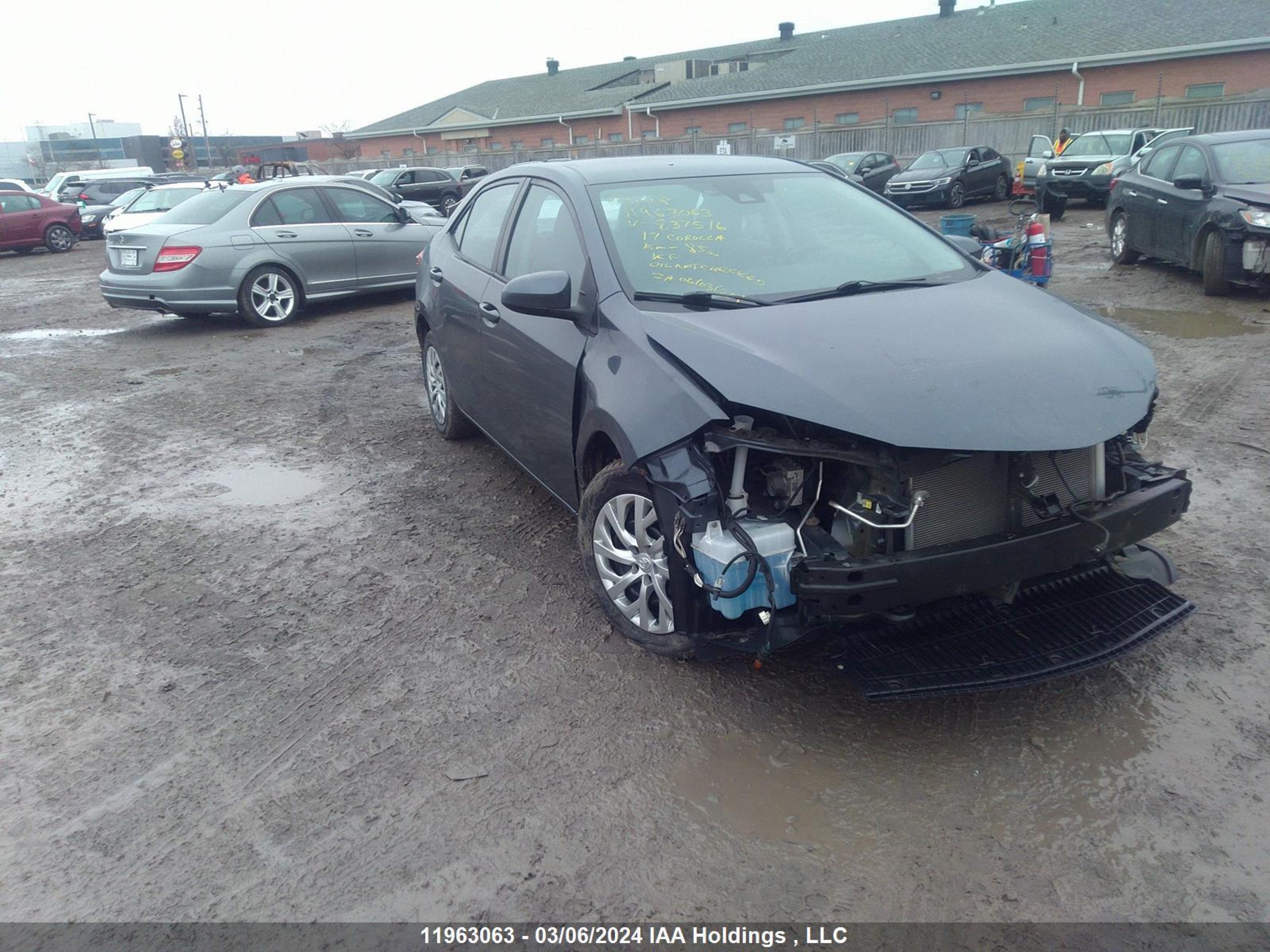 TOYOTA COROLLA 2017 2t1burhe6hc837516