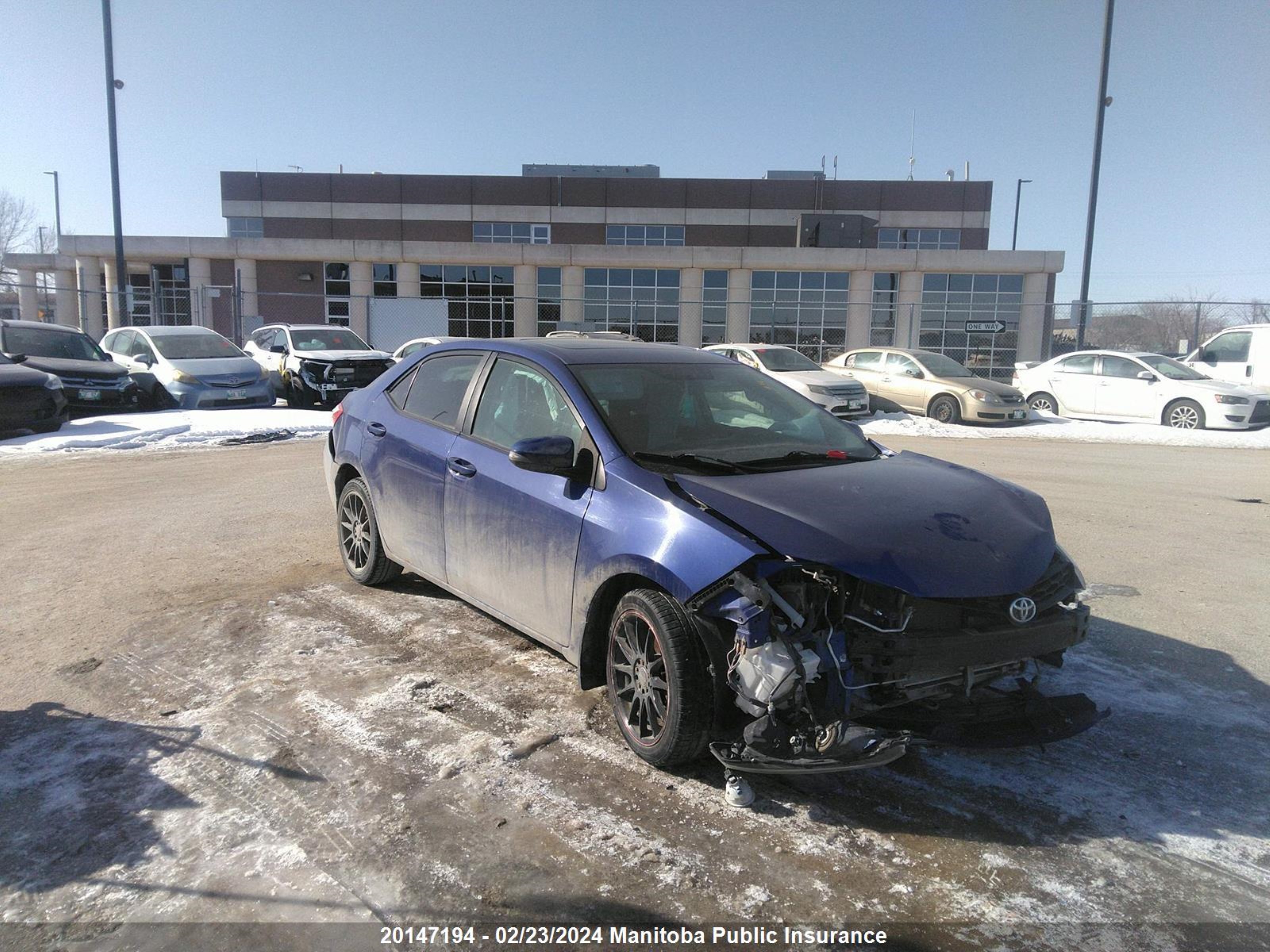 TOYOTA COROLLA 2014 2t1burhe7ec106881