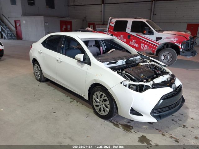 TOYOTA COROLLA 2017 2t1burhe7hc915737