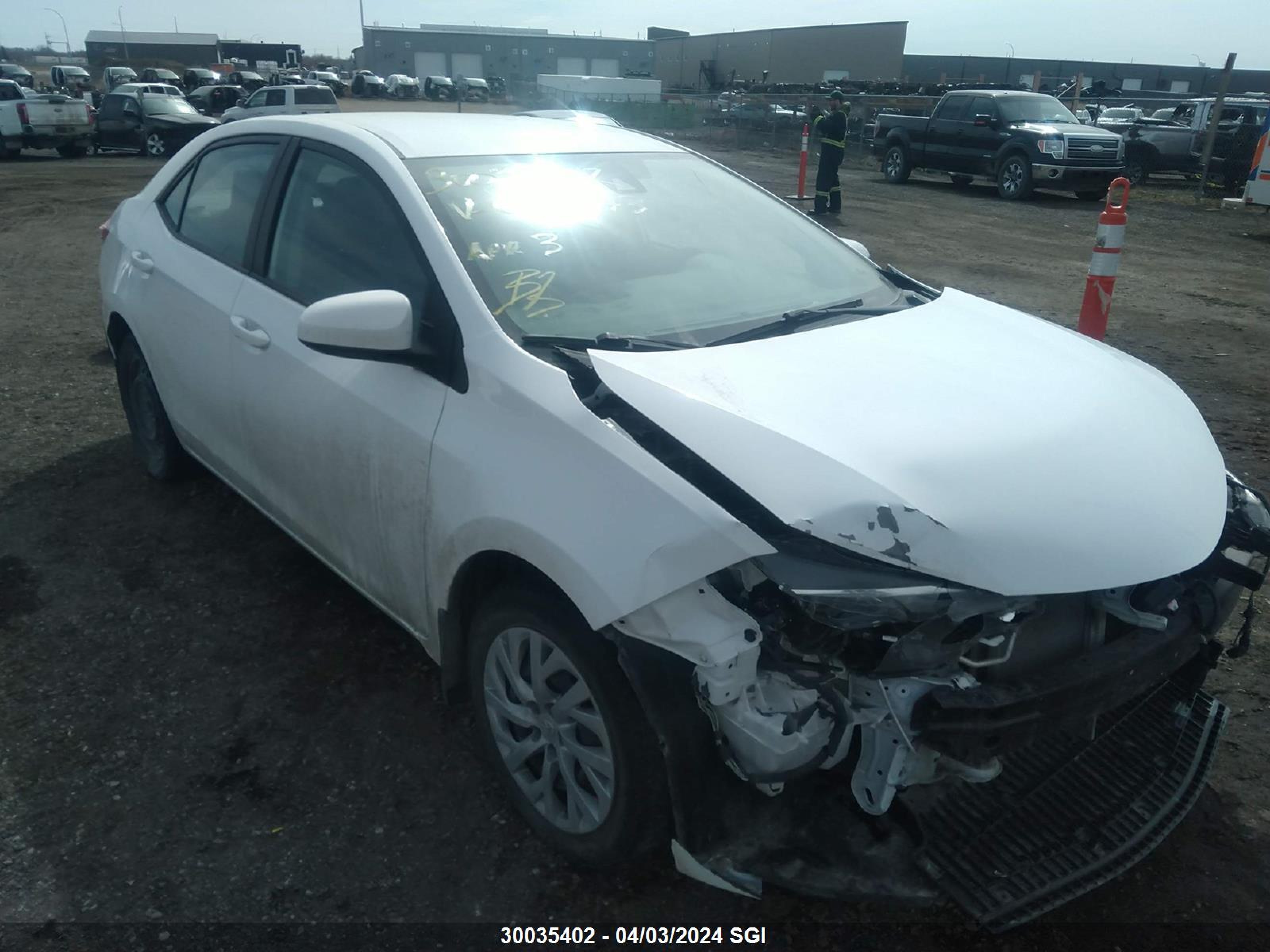 TOYOTA COROLLA 2018 2t1burhe7jc061273