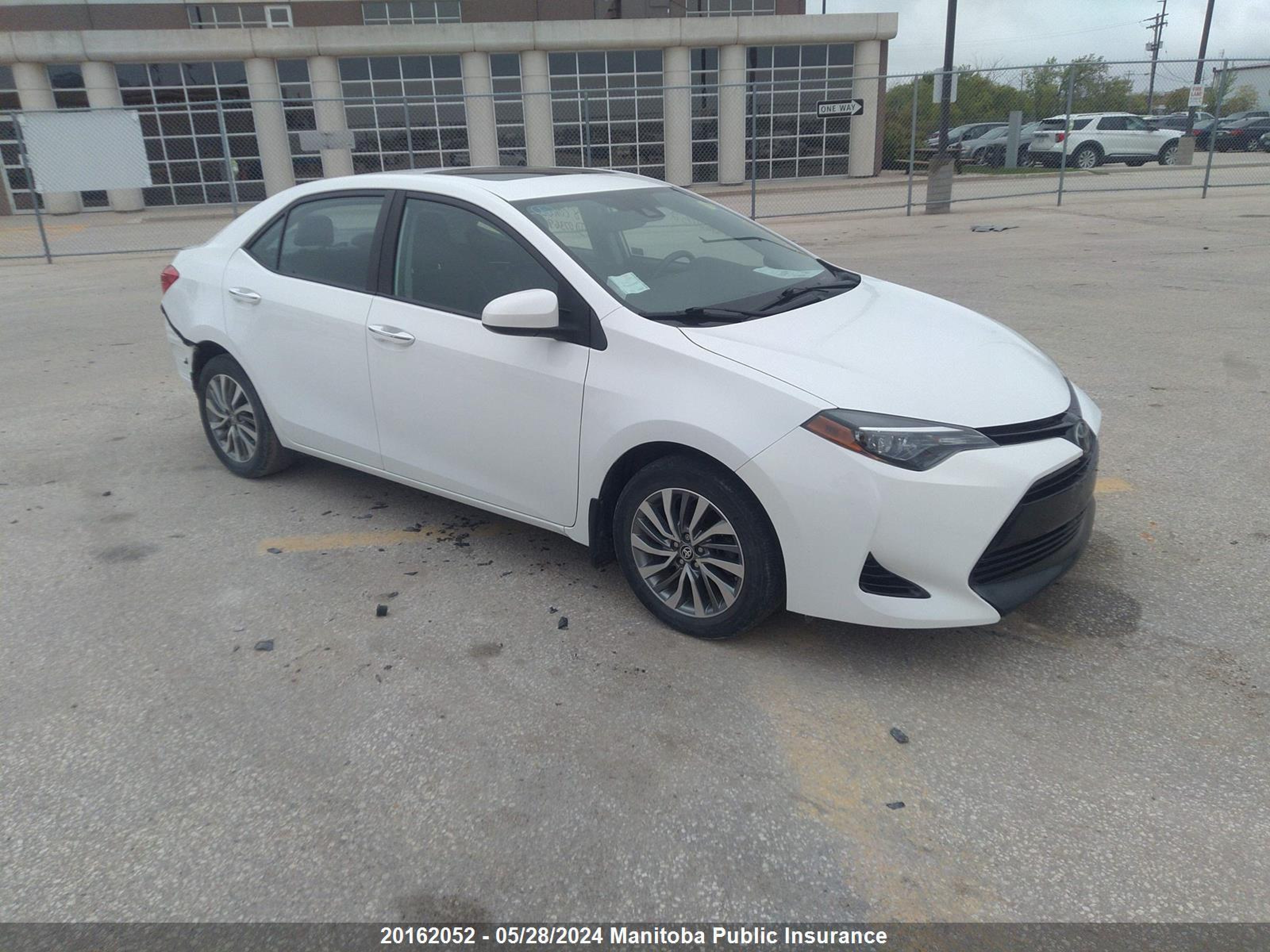 TOYOTA COROLLA 2018 2t1burhe7jc073696