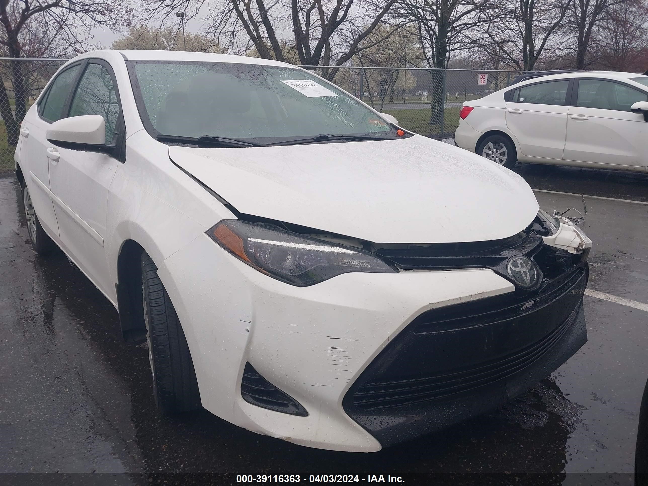 TOYOTA COROLLA 2018 2t1burhe7jc967407