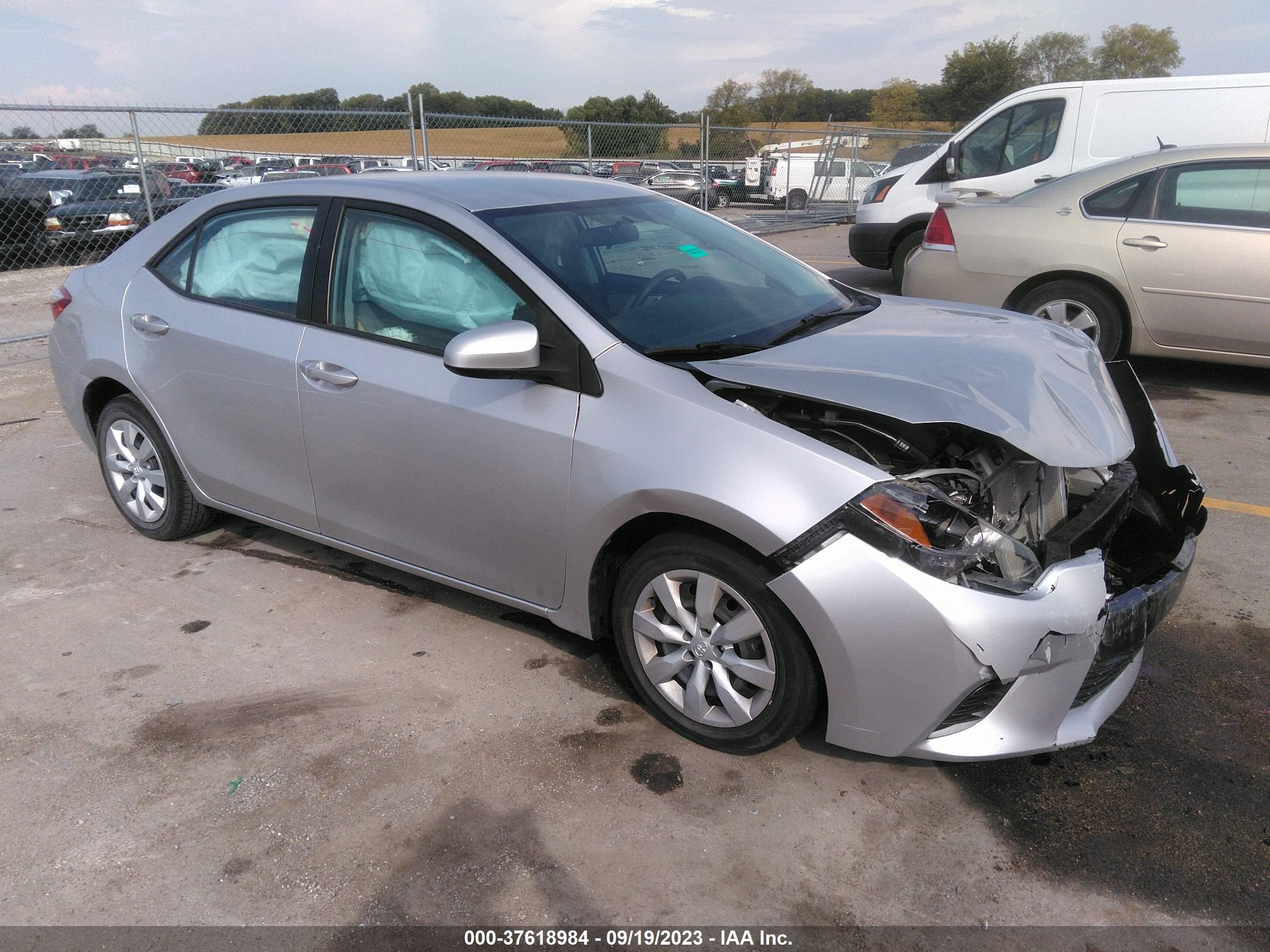 TOYOTA COROLLA 2015 2t1burhe8fc255172