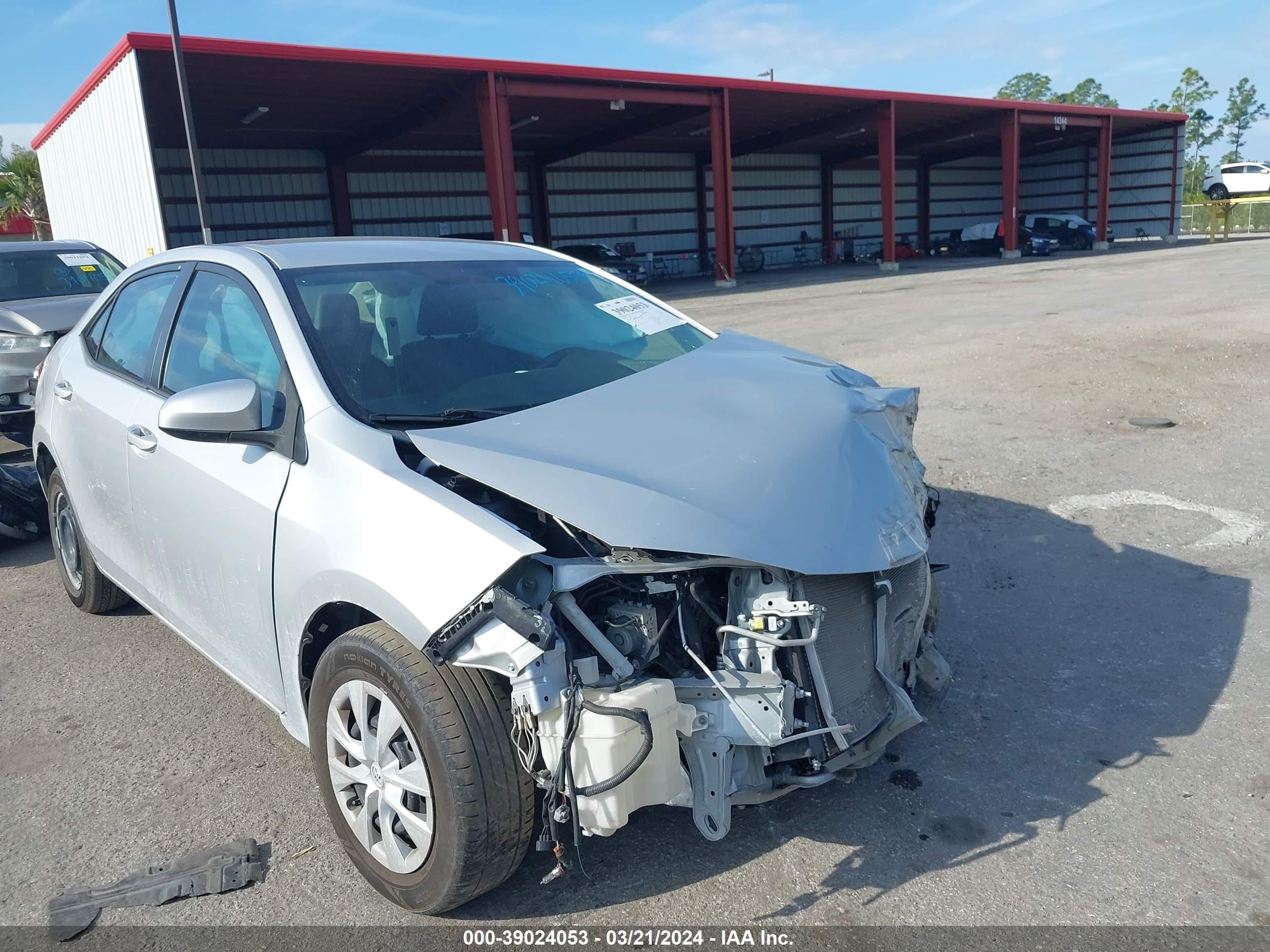 TOYOTA COROLLA 2016 2t1burhe8gc558227