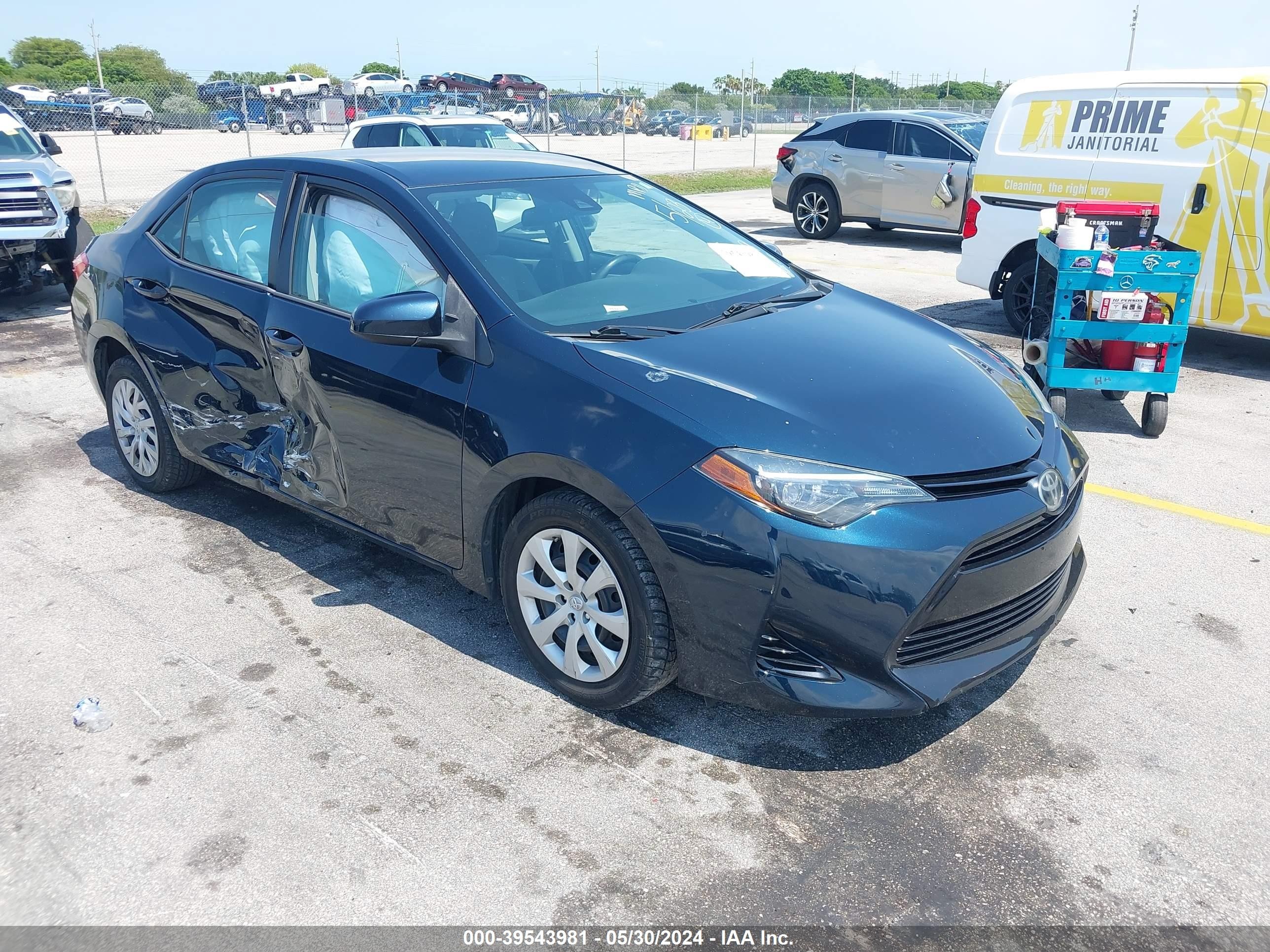 TOYOTA COROLLA 2017 2t1burhe8hc864619