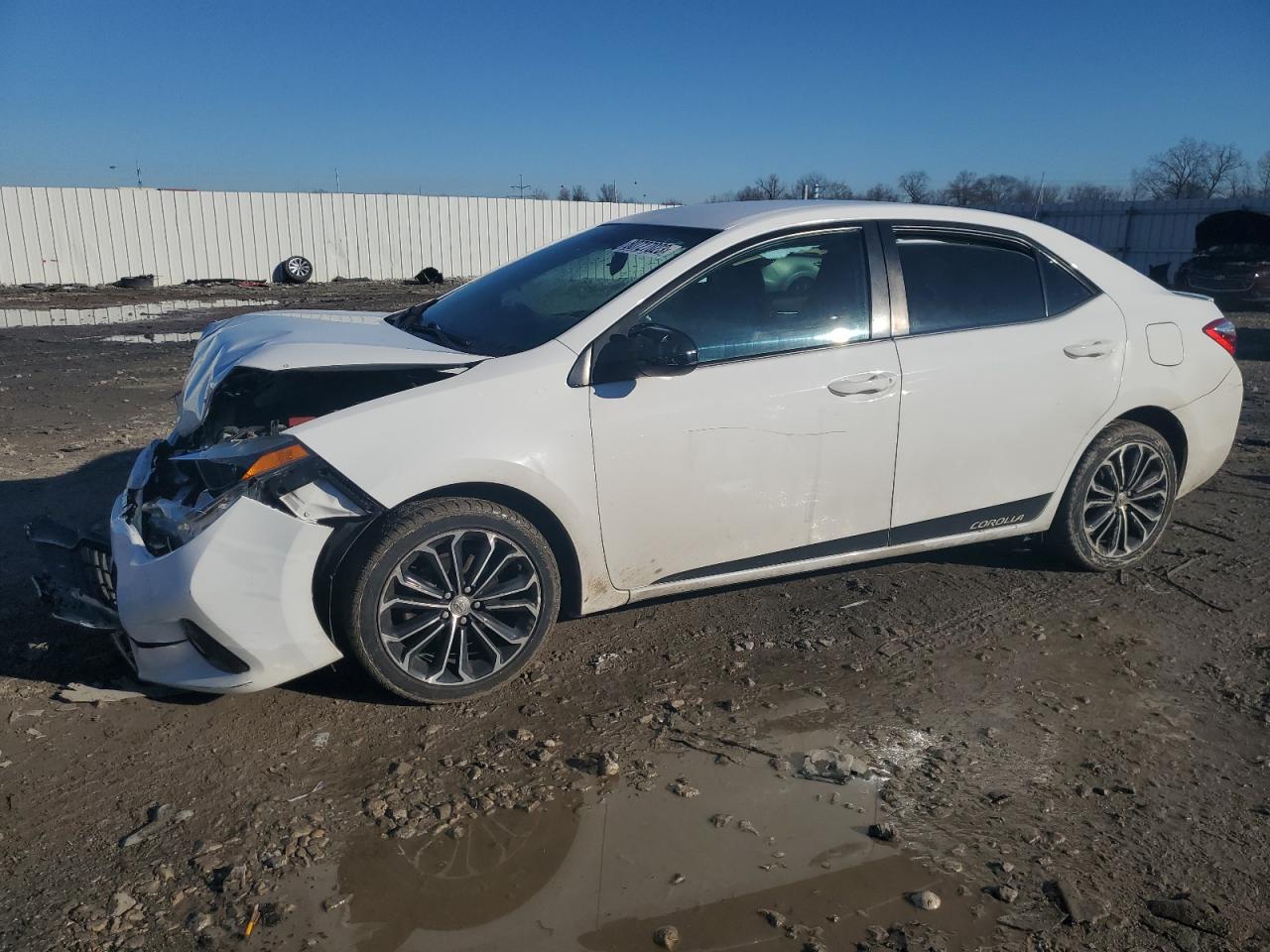 TOYOTA COROLLA 2015 2t1burhe9fc381394