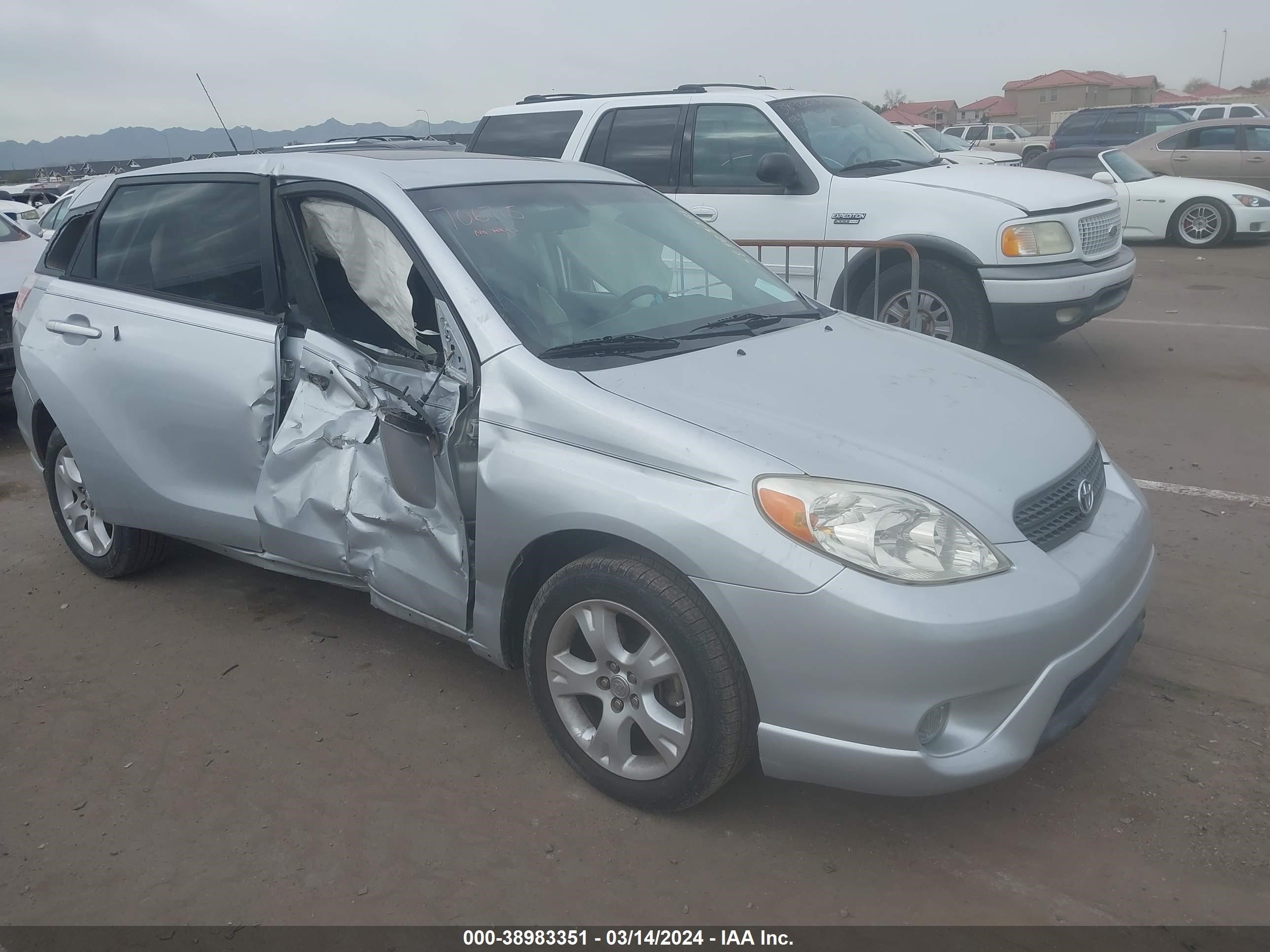 TOYOTA MATRIX 2008 2t1kr30e18c706715