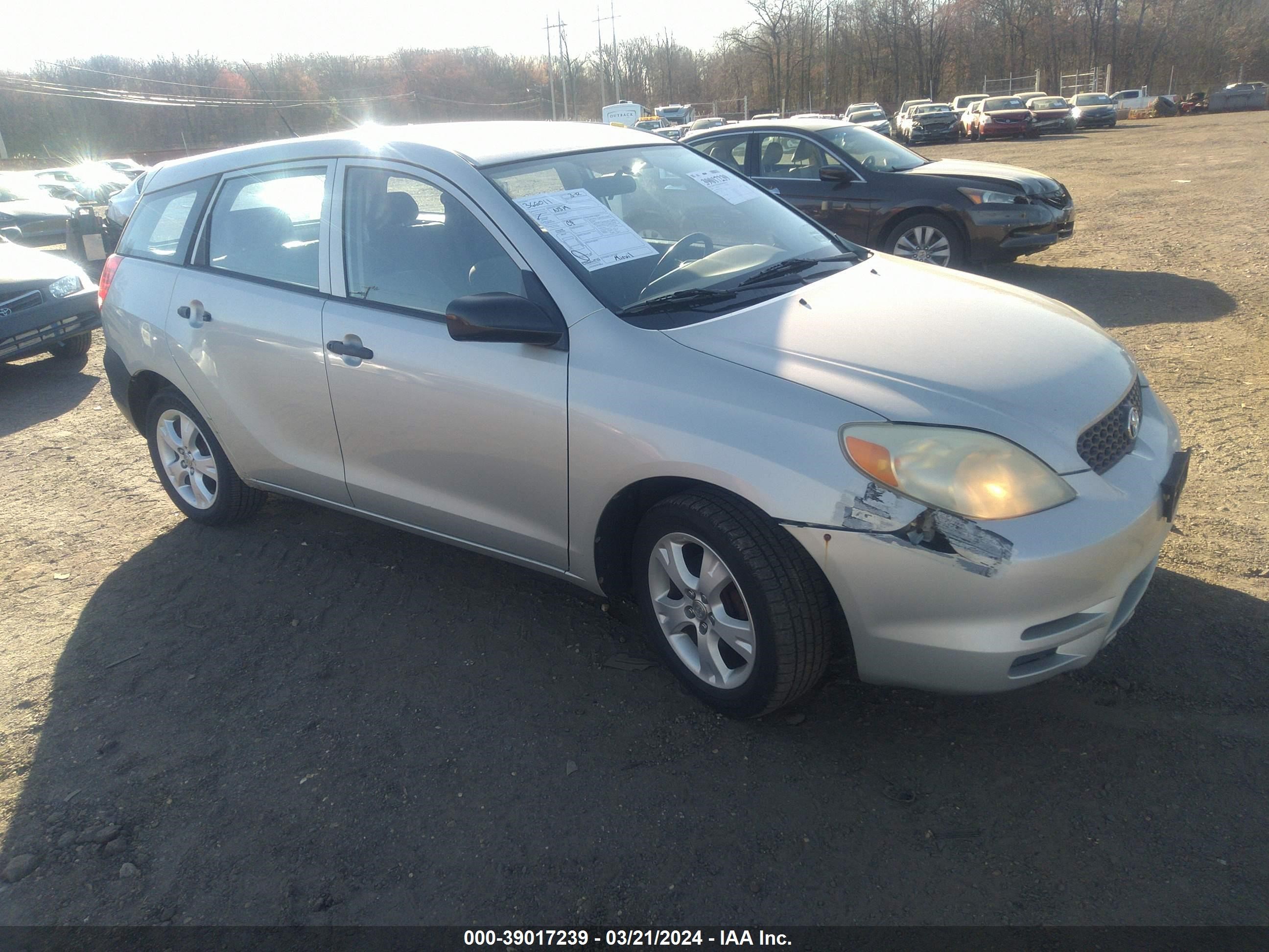 TOYOTA MATRIX 2004 2t1kr32e14c169061