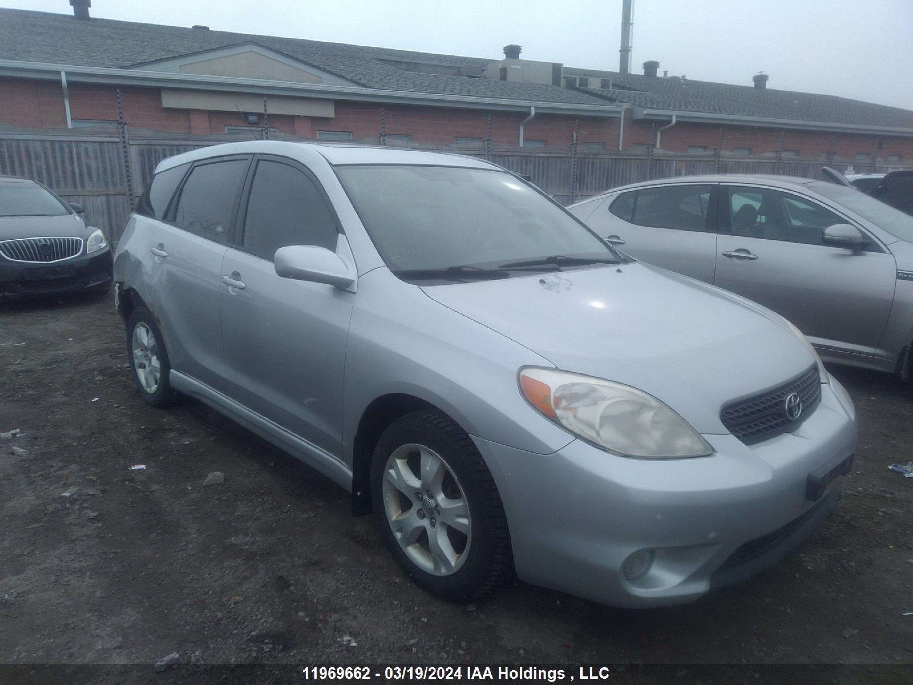 TOYOTA MATRIX 2005 2t1kr32e25c922565