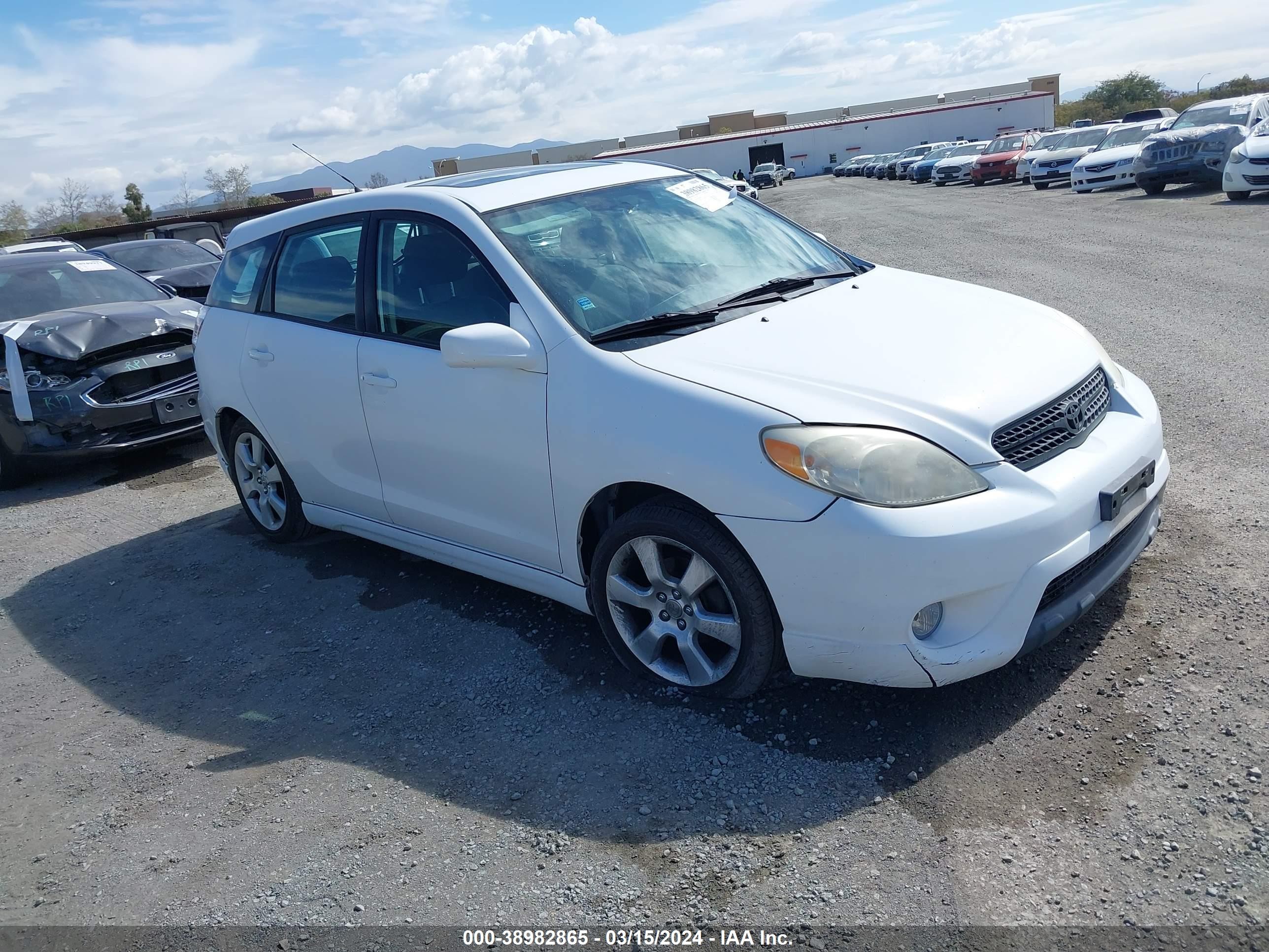 TOYOTA MATRIX 2007 2t1kr32e27c656192