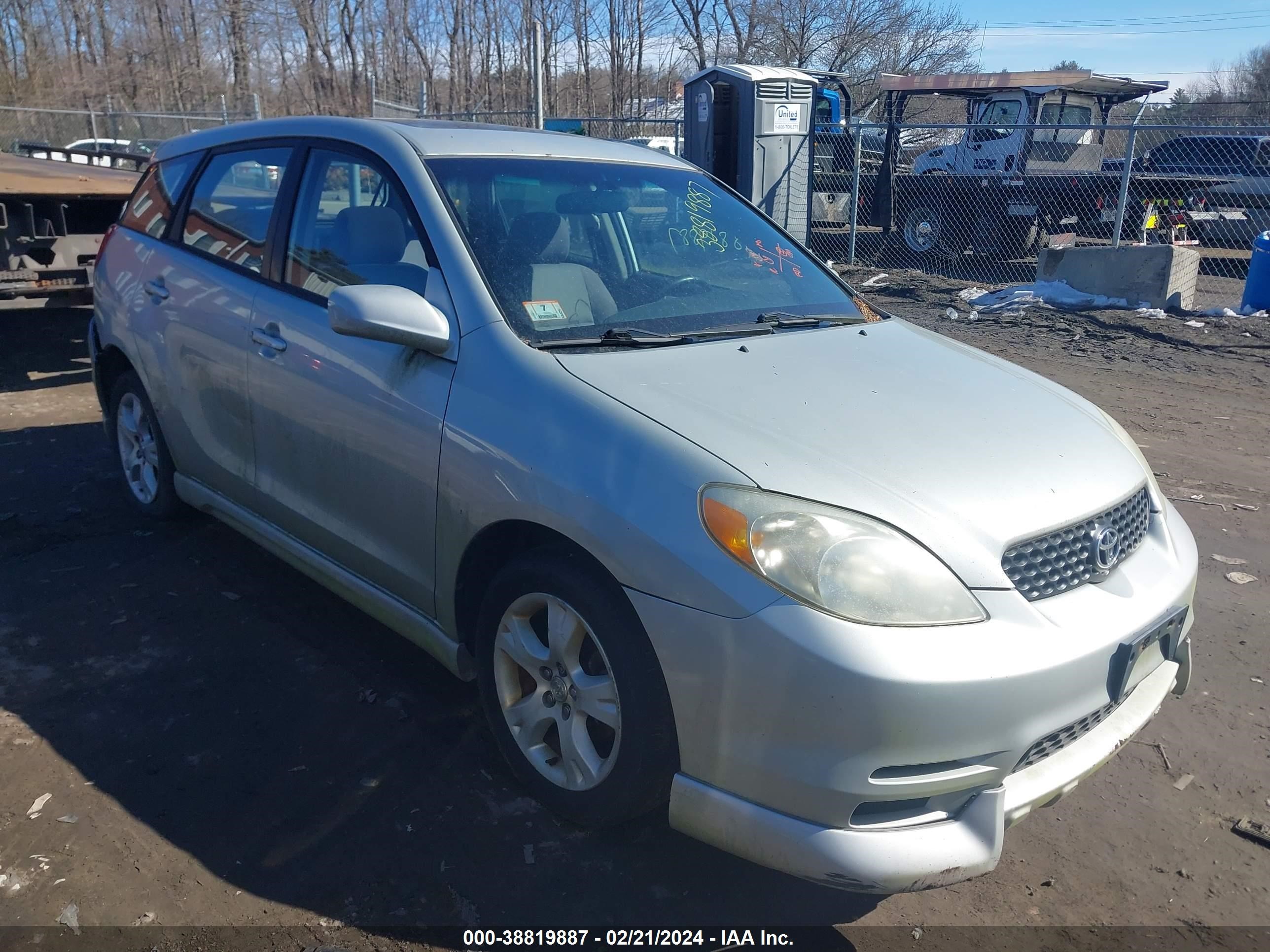 TOYOTA MATRIX 2003 2t1kr32e33c084527