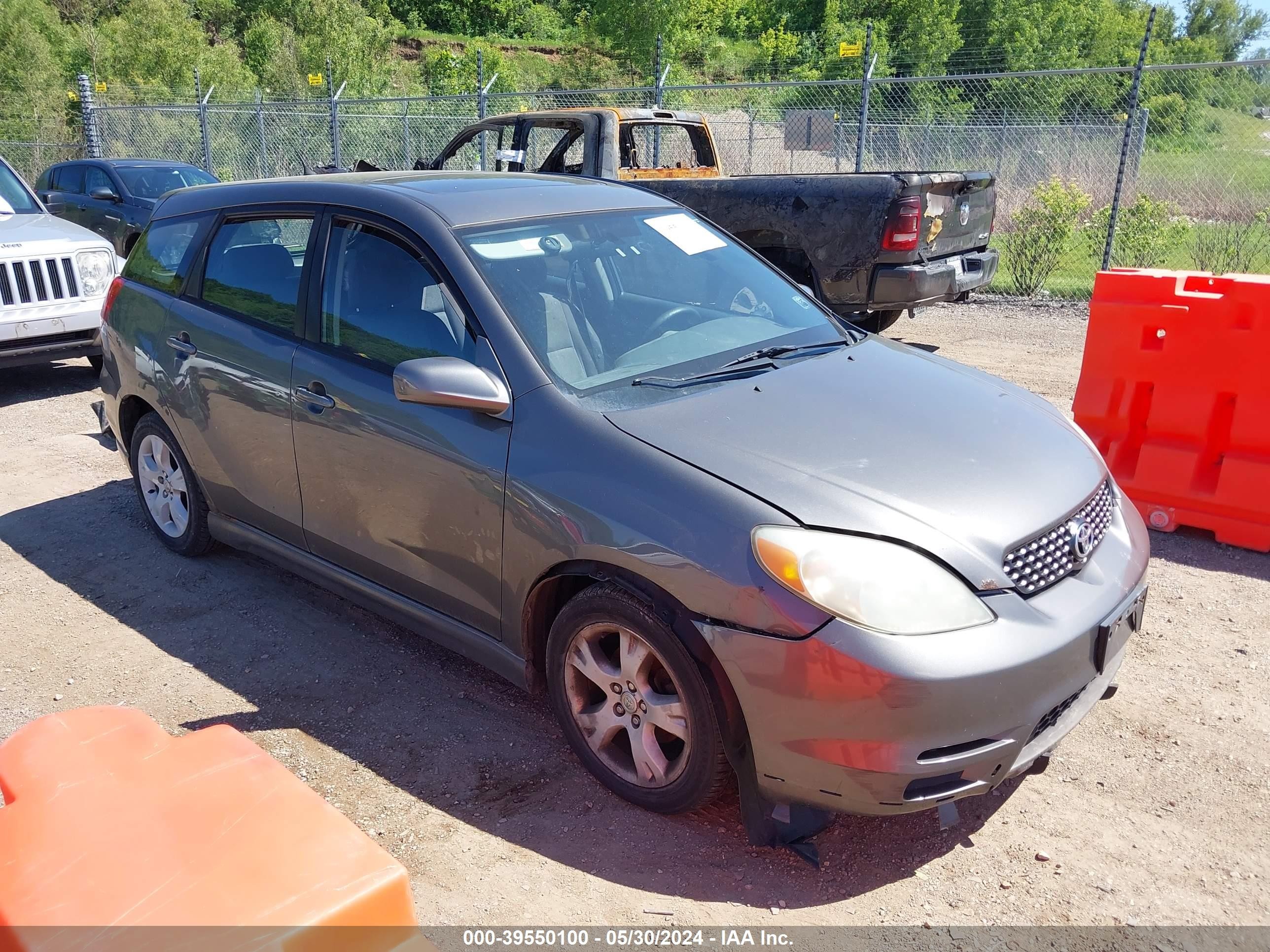 TOYOTA MATRIX 2004 2t1kr32e44c190695