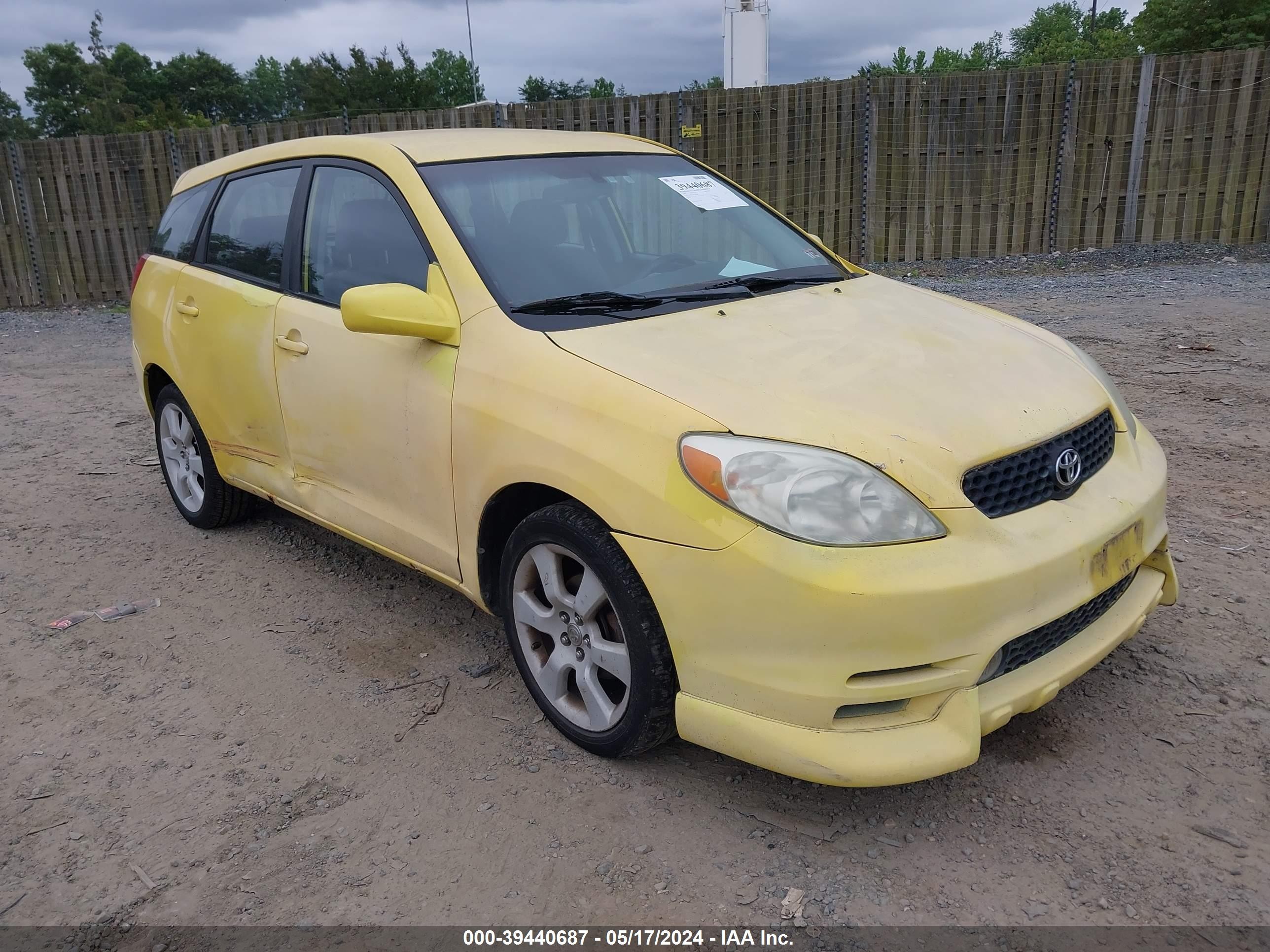 TOYOTA MATRIX 2004 2t1kr32e54c181648