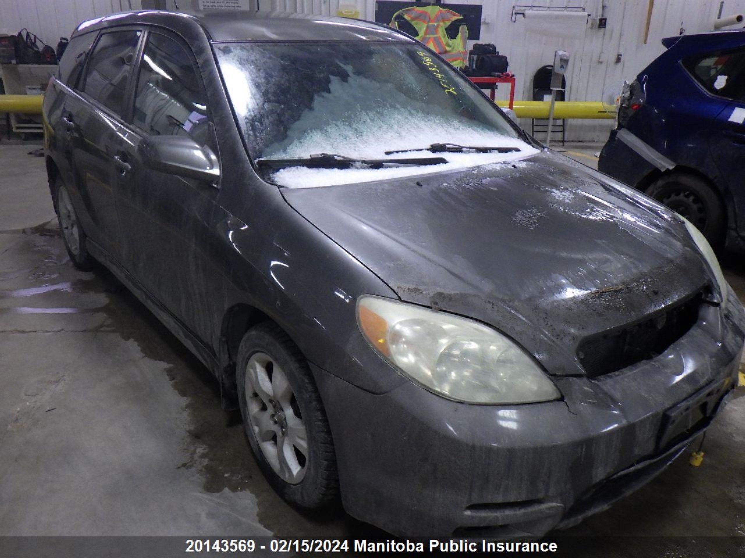 TOYOTA MATRIX 2004 2t1kr32e54c834611