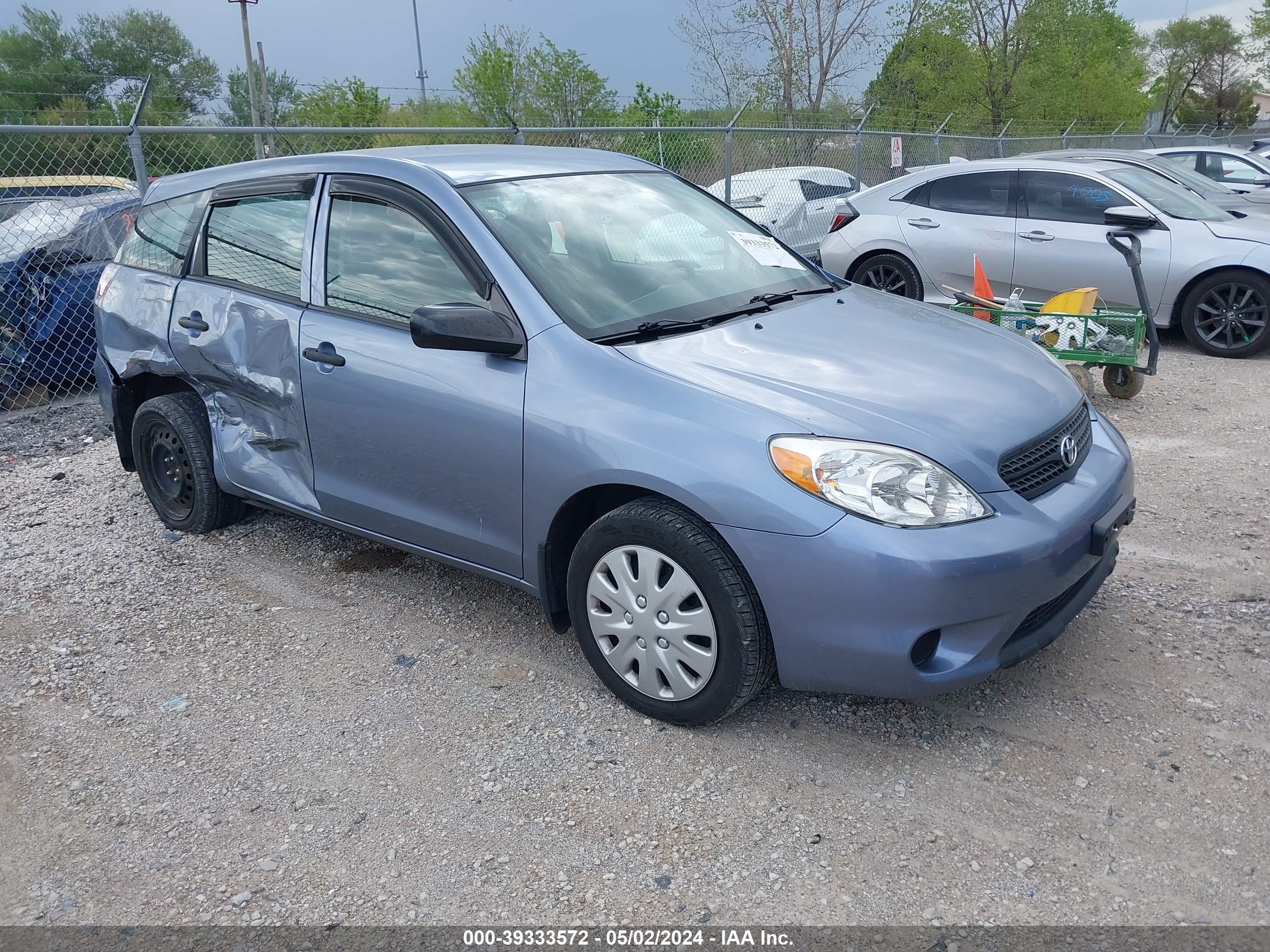 TOYOTA MATRIX 2005 2t1kr32e65c390284