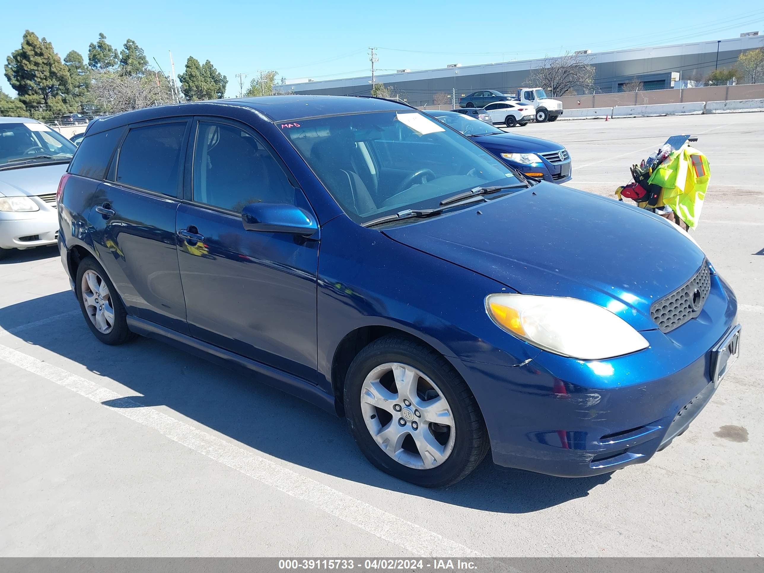 TOYOTA MATRIX 2004 2t1kr32e74c235645