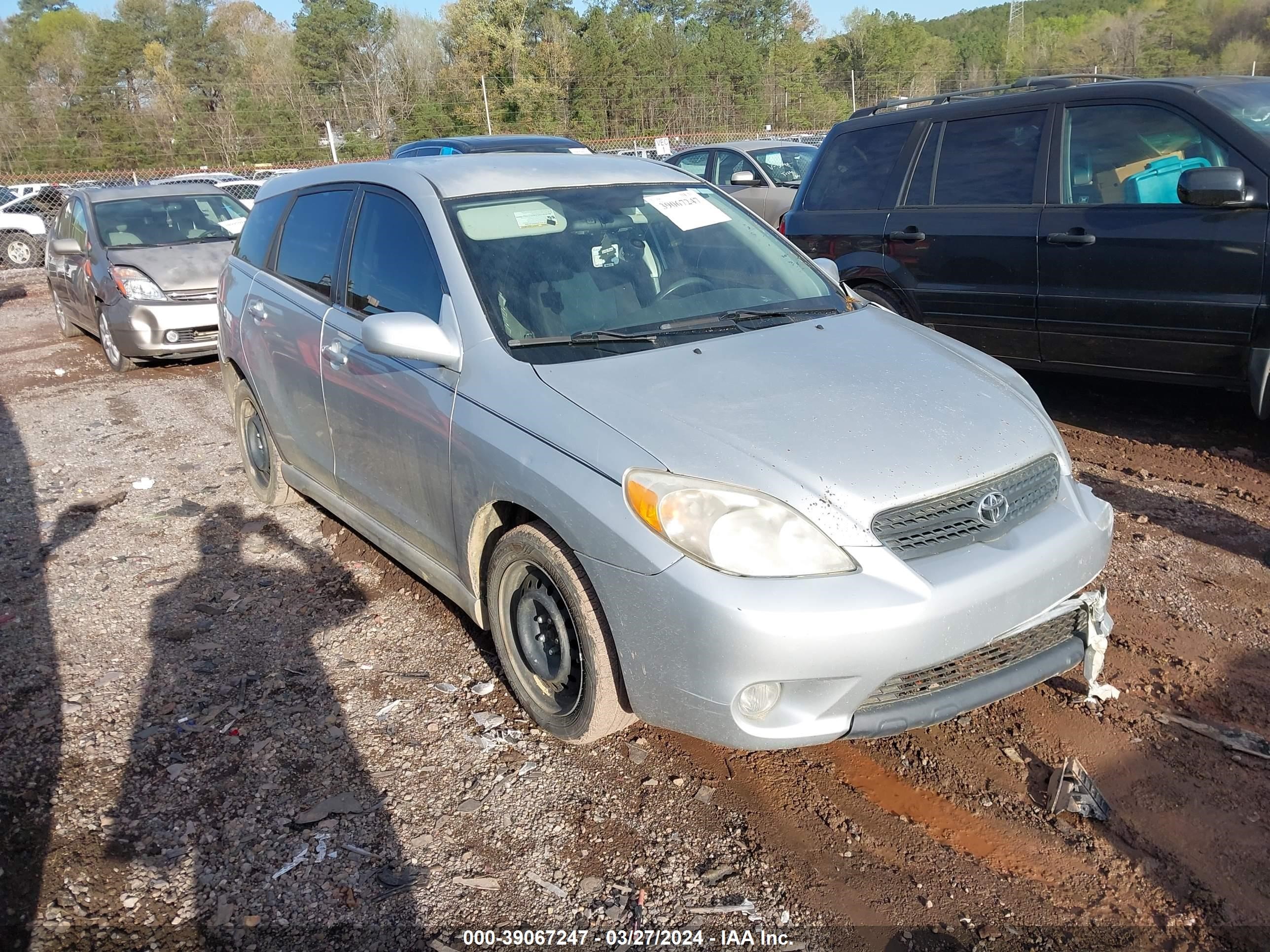 TOYOTA MATRIX 2005 2t1kr32e75c372604