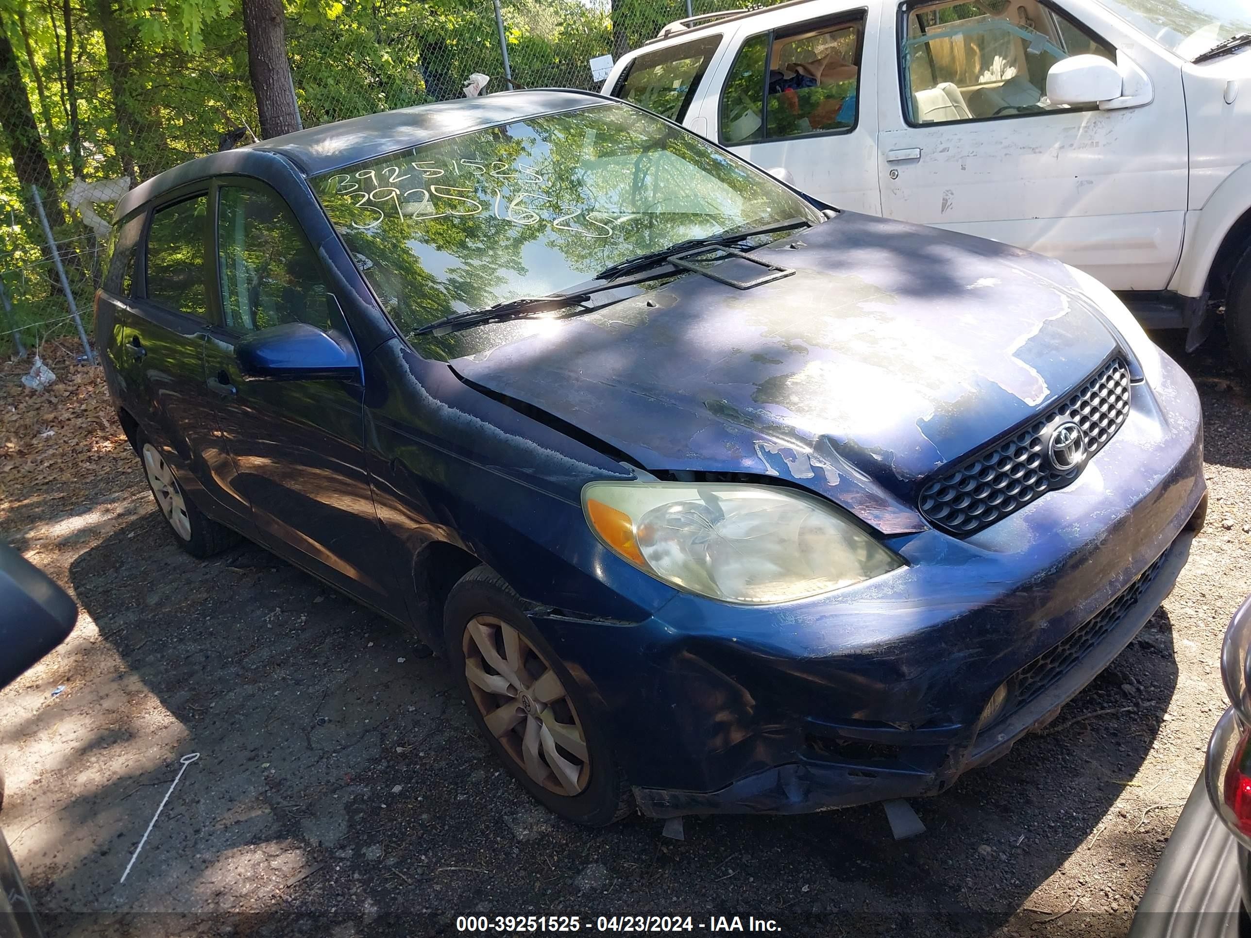 TOYOTA MATRIX 2003 2t1kr32e83c072678