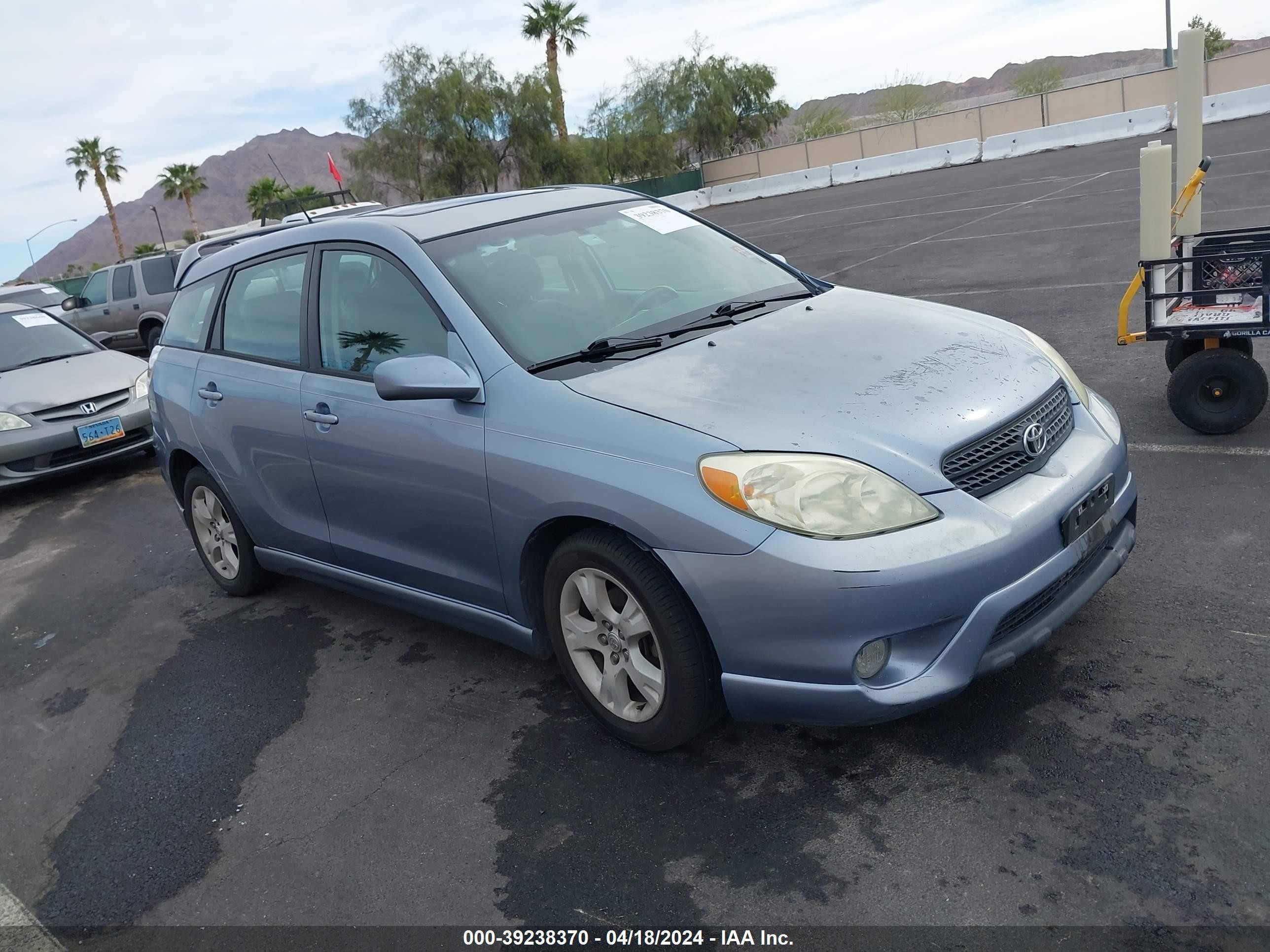 TOYOTA MATRIX 2005 2t1kr32e85c327283