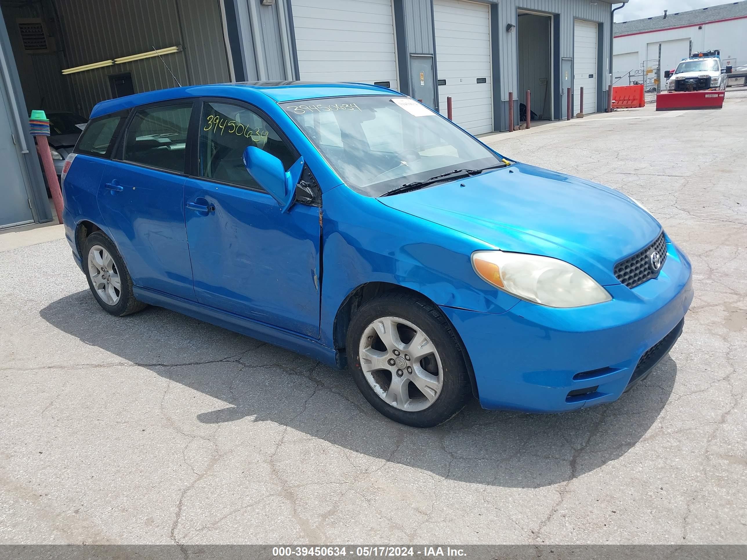 TOYOTA MATRIX 2008 2t1kr32e88c715621