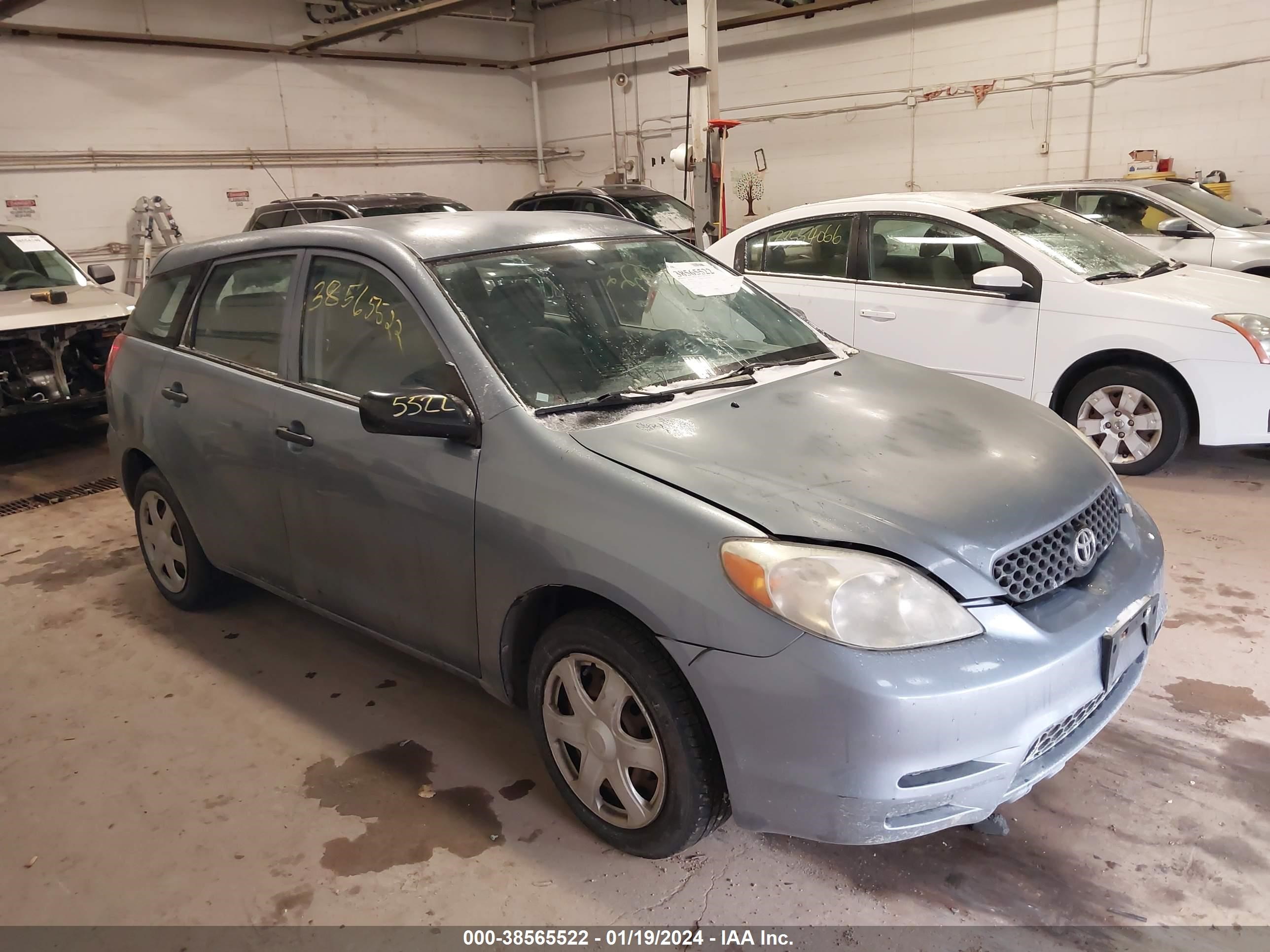 TOYOTA MATRIX 2003 2t1kr32e93c055243