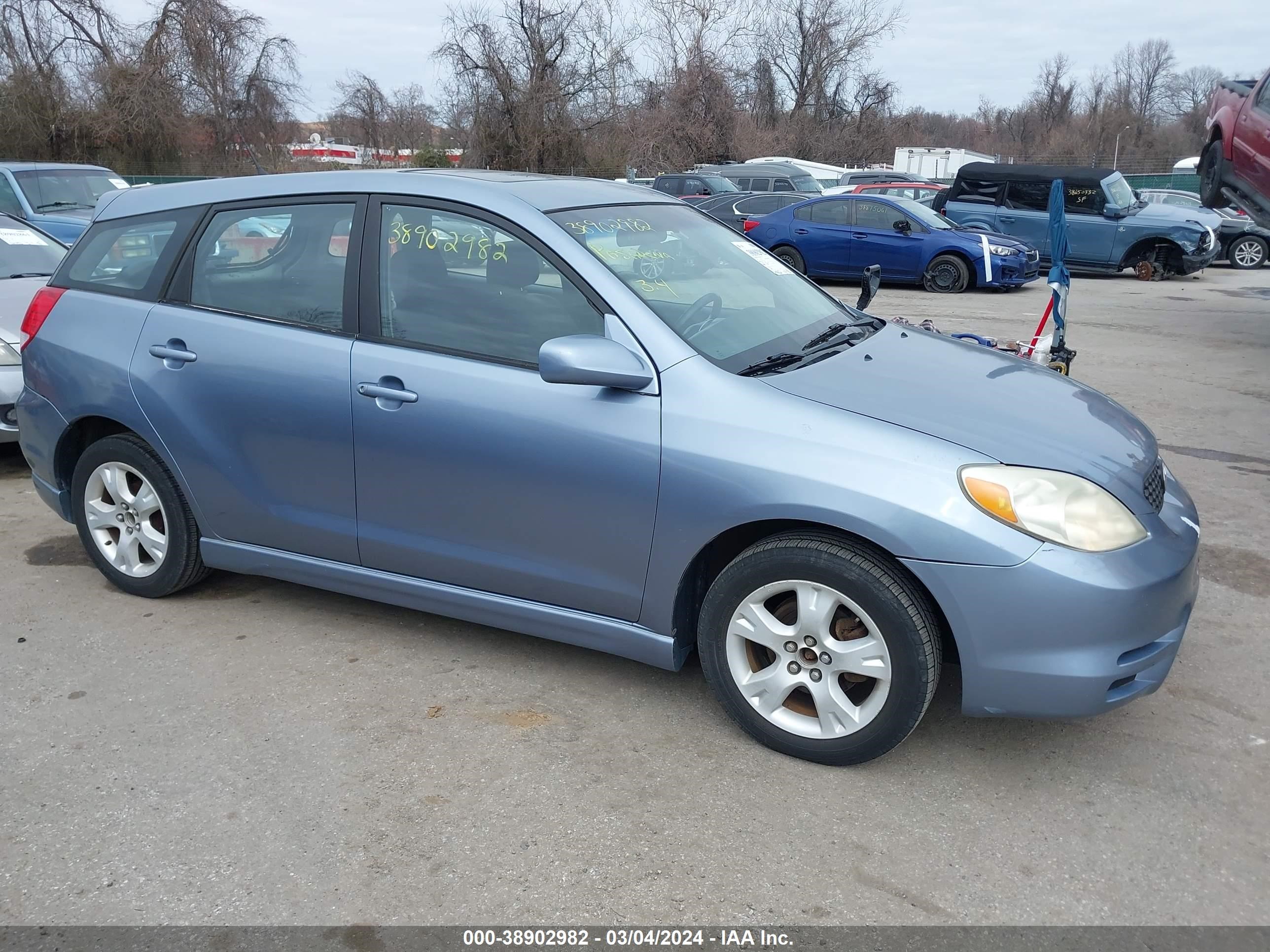 TOYOTA MATRIX 2003 2t1kr38e73c123515