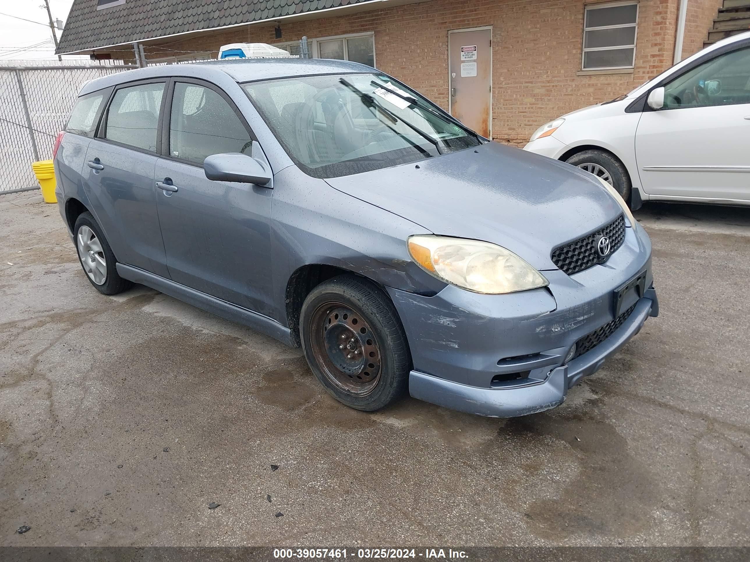 TOYOTA MATRIX 2004 2t1lr32e94c166803