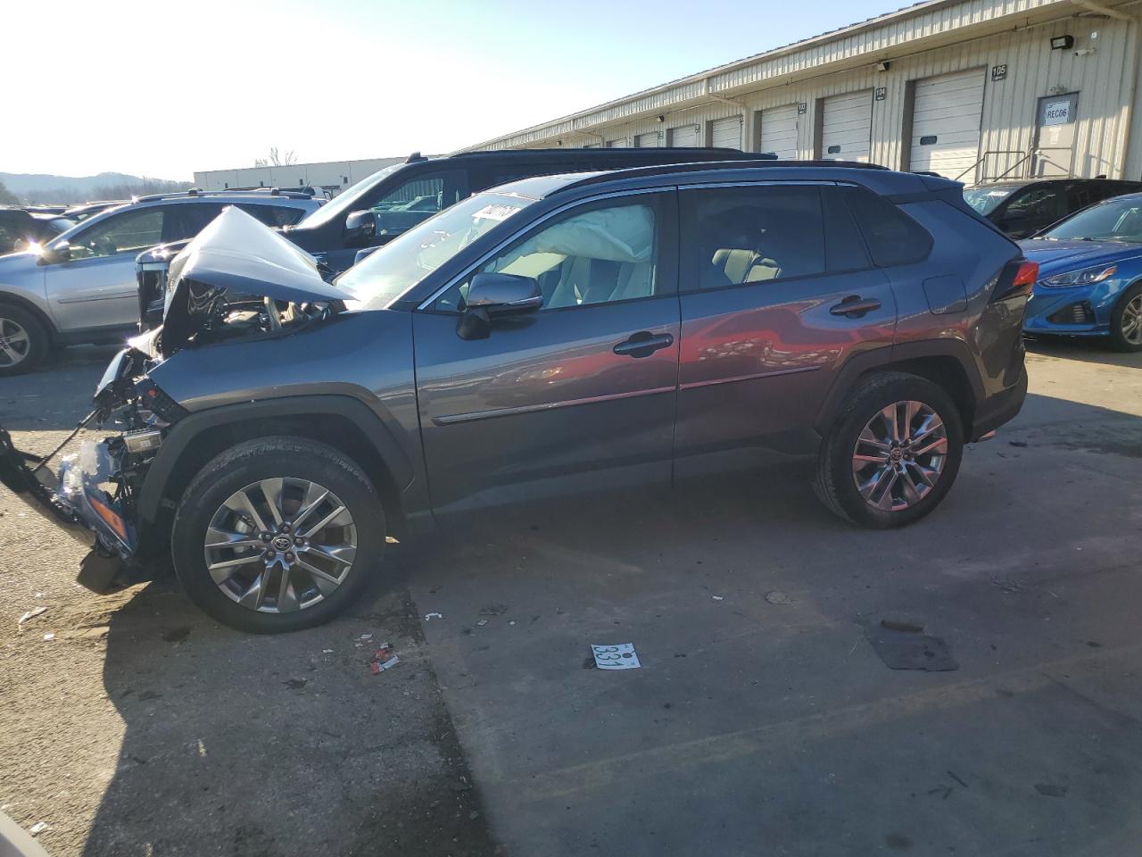 TOYOTA RAV 4 2022 2t3a1rfv4nc290143