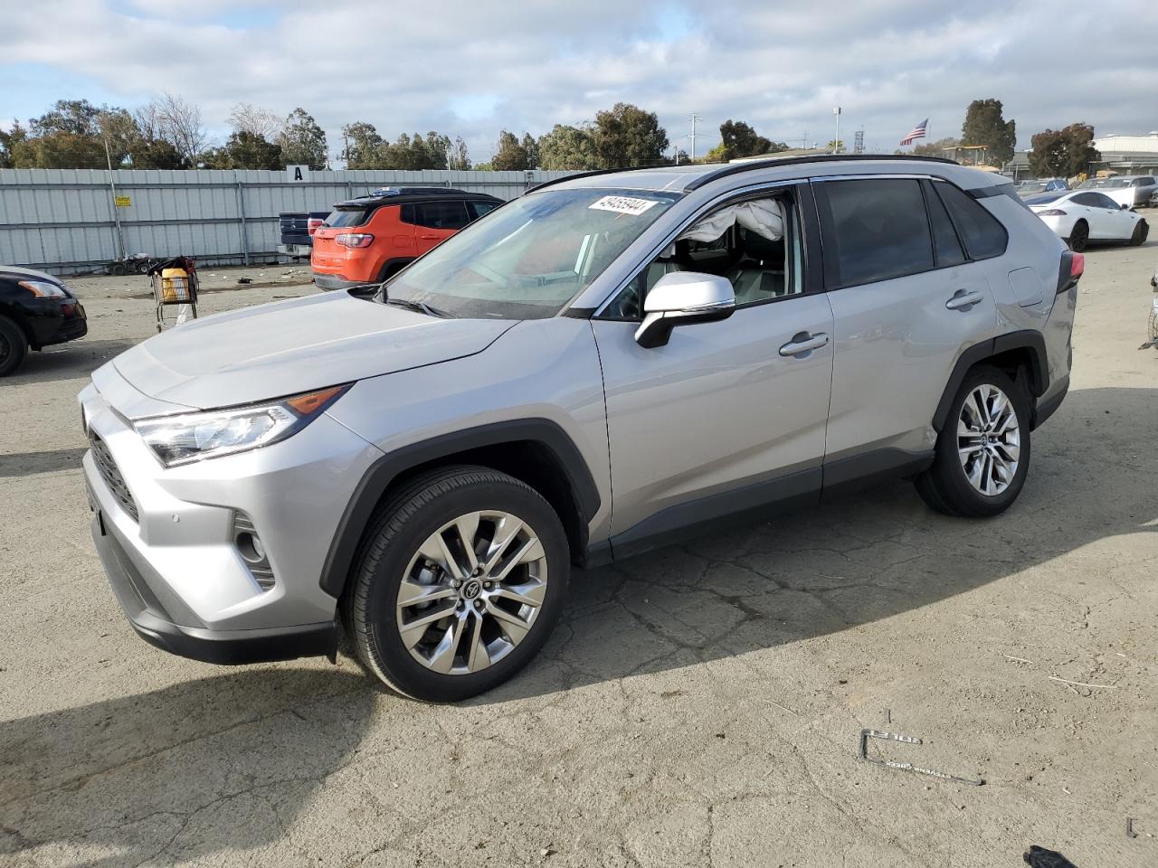 TOYOTA RAV 4 2021 2t3a1rfv5mc160774