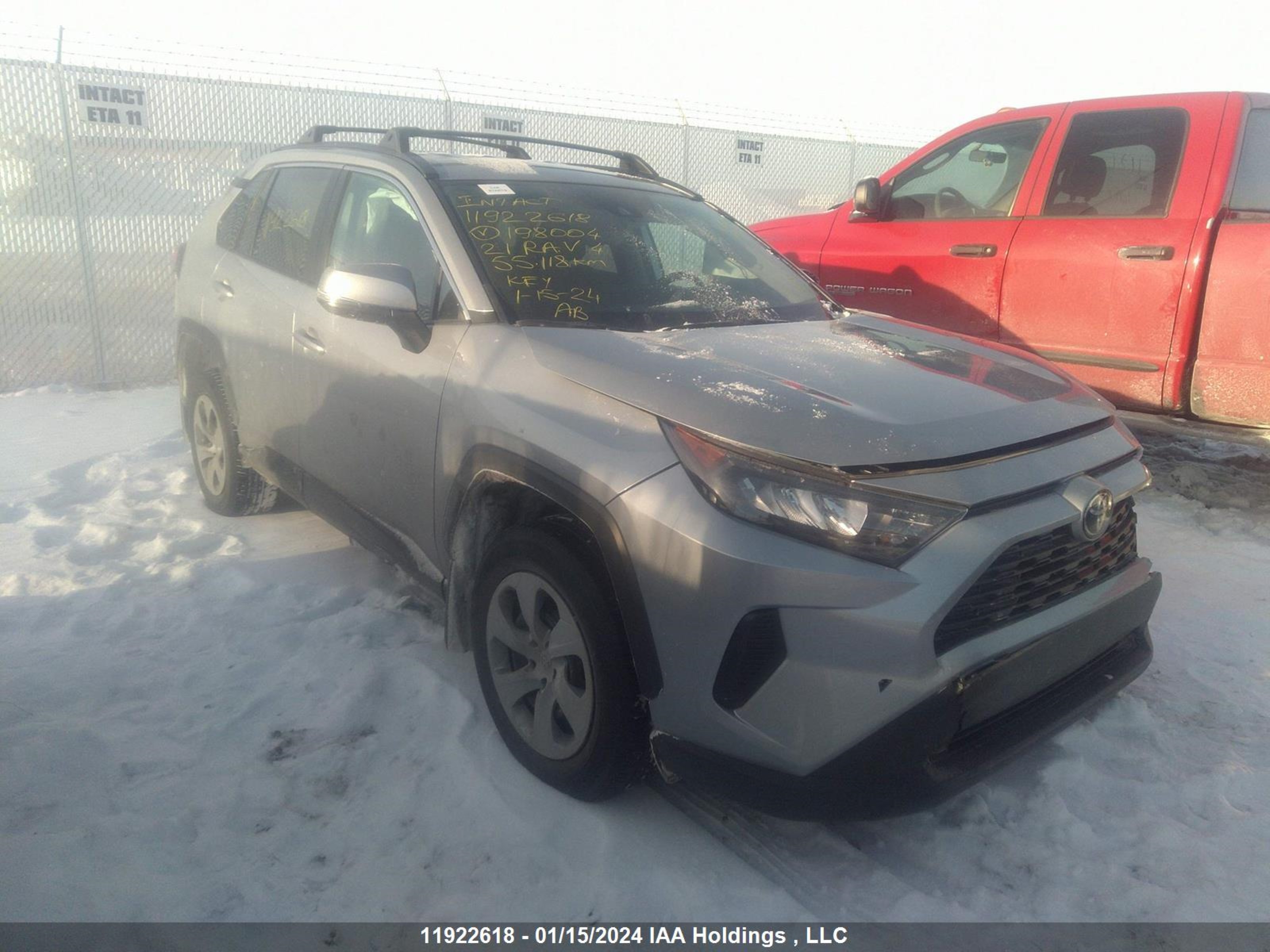 TOYOTA RAV 4 2021 2t3b1rfv8mc198004