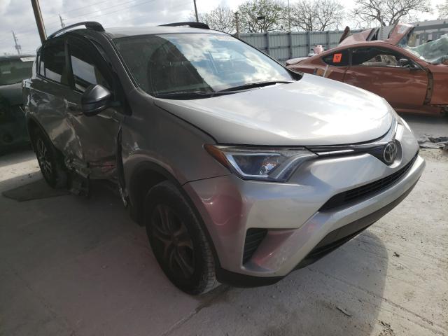 TOYOTA RAV4 LE 2017 2t3bfrev0hw642418