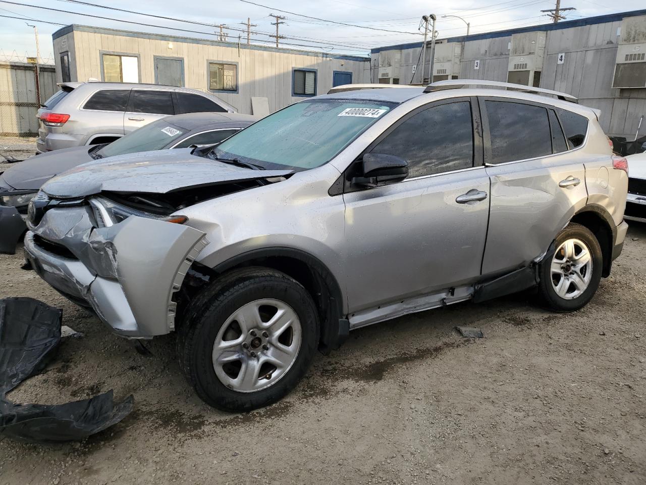 TOYOTA RAV4 LE 2017 2t3bfrev0hw660000