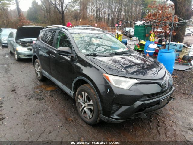 TOYOTA RAV4 LE 2018 2t3bfrev0jw729399