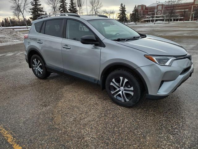 TOYOTA RAV4 2017 2t3bfrev1hw613171