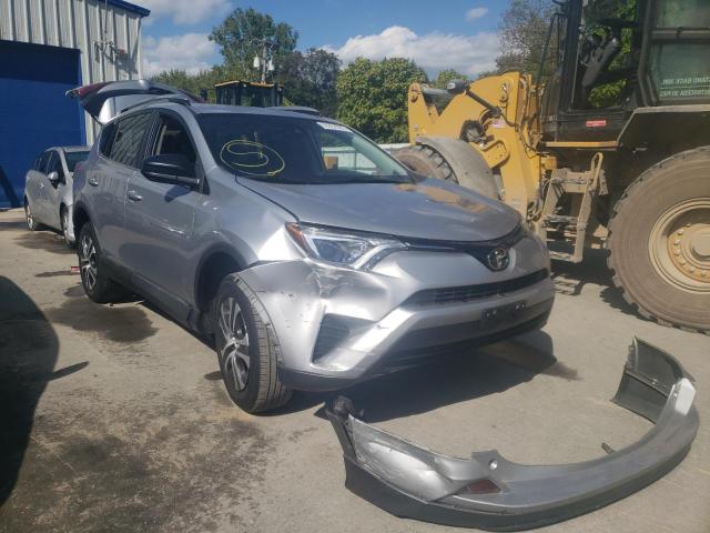 TOYOTA RAV4 LE 2017 2t3bfrev1hw623618