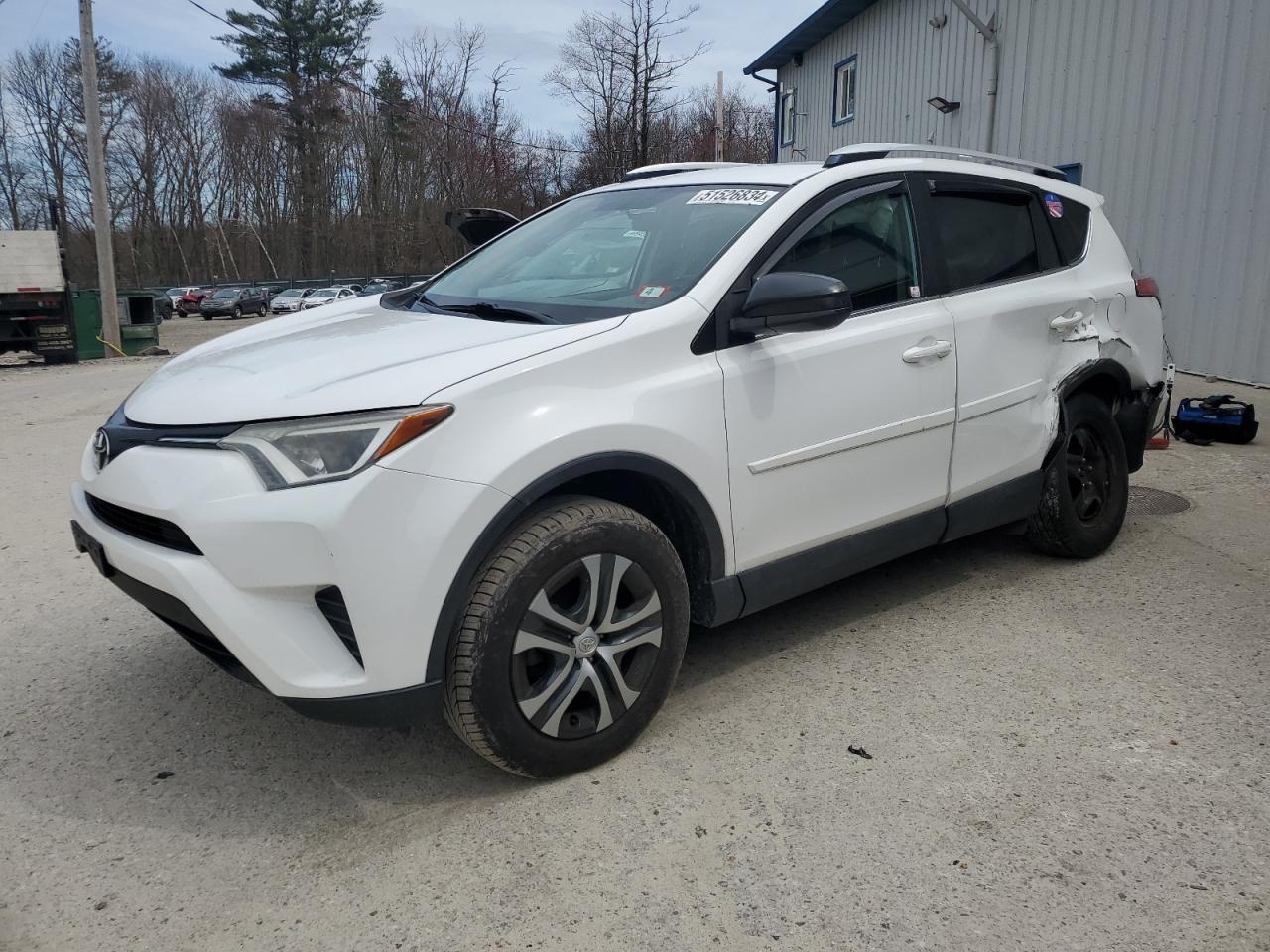 TOYOTA RAV 4 2016 2t3bfrev2gw415696