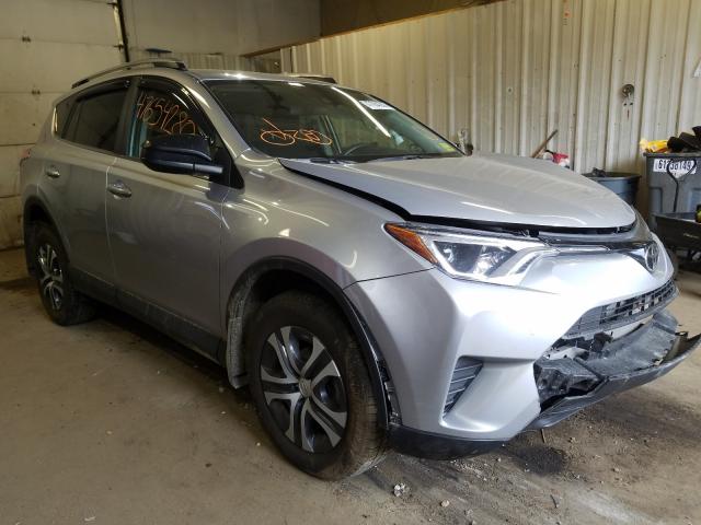 TOYOTA RAV4 LE 2017 2t3bfrev2hw623255