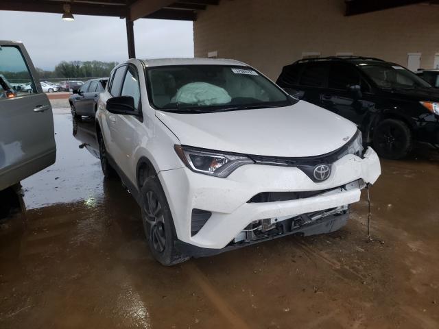 TOYOTA RAV4 LE 2017 2t3bfrev2hw631646