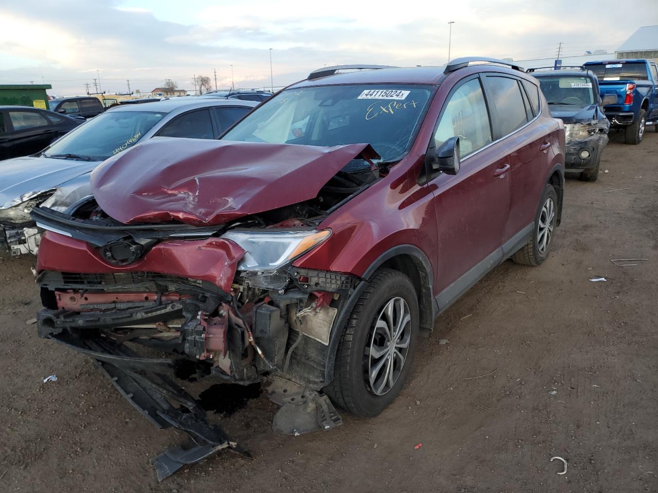 TOYOTA RAV 4 2018 2t3bfrev2jw812641