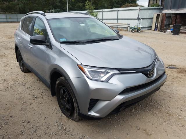 TOYOTA RAV4 LE 2017 2t3bfrev3hw549263