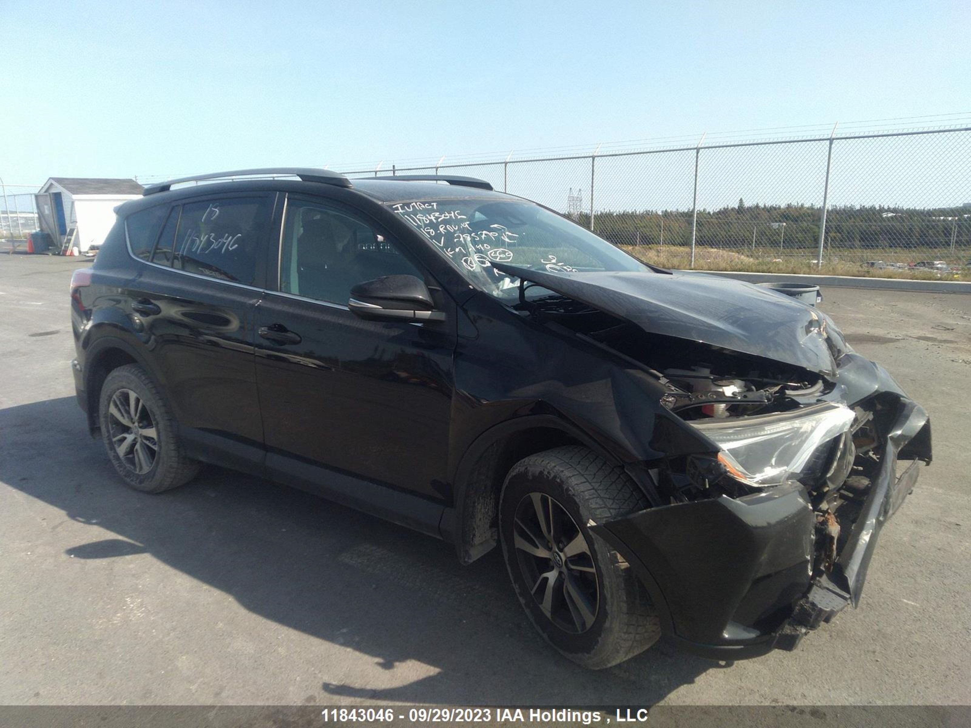 TOYOTA RAV 4 2018 2t3bfrev3jw785790